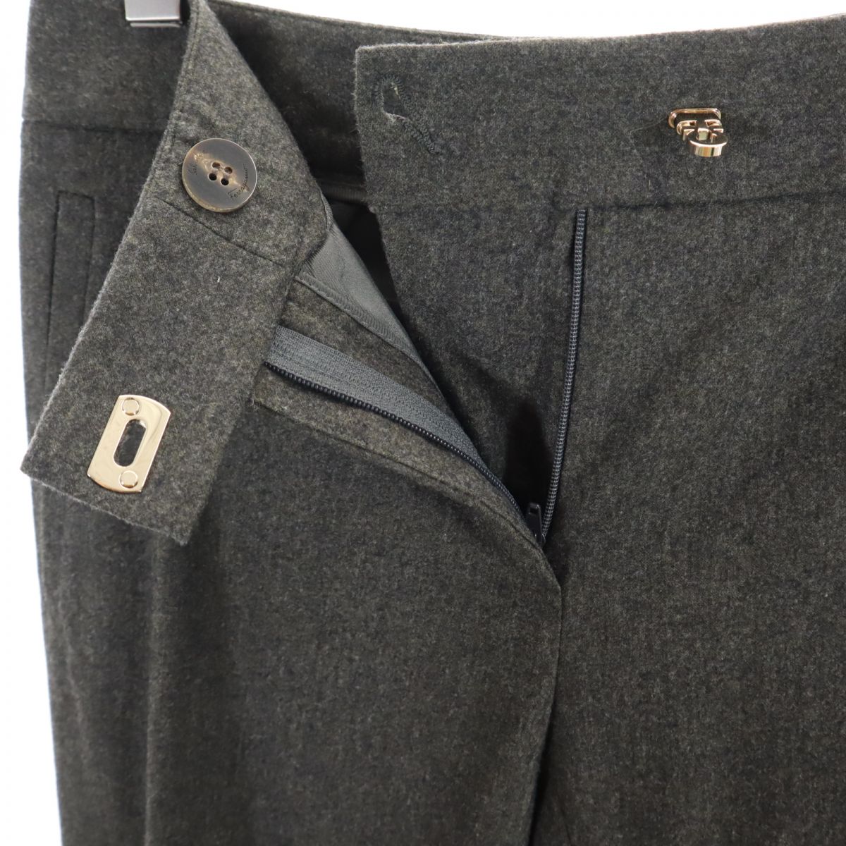 unused Salvatore Ferragamo made in Italy wool blend Slacks pants