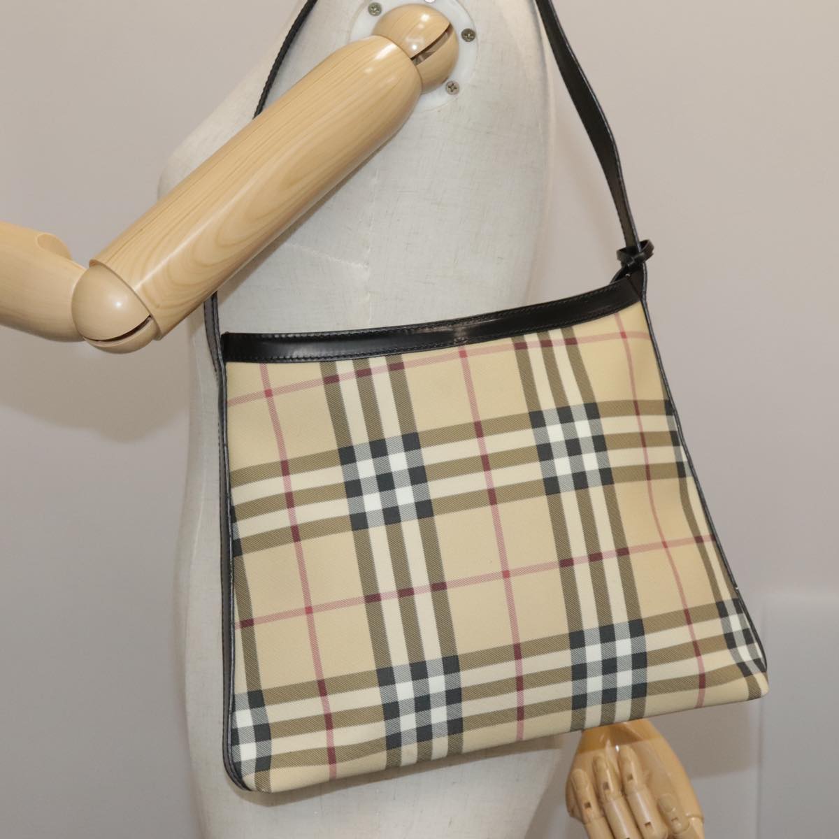 ★美品★ バーバリーズ キーホルダー ゴールド ノヴァチェック ユニセックス BURBERRY Nova Check Shoulder Bag PVC Beige Black gold Auth