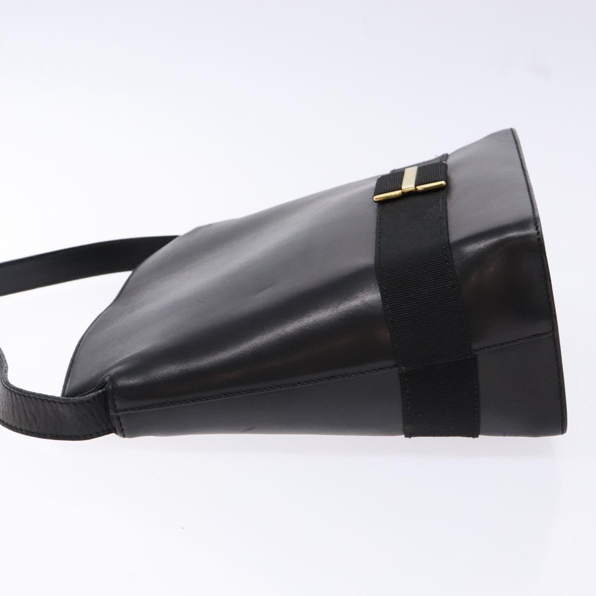 FROM JAPAN専用 Salvatore Ferragamo Gancini Shoulder Bag Leather Black Gold Auth