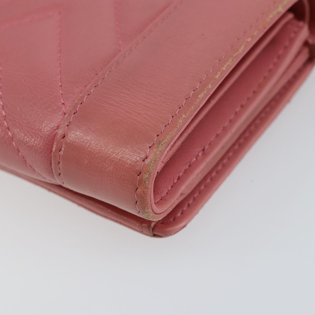 CHANEL  ココマークスティッチ　ウォレット Chanel Mademoiselle Coco V-stitch Tri-fold Wallet Black ref