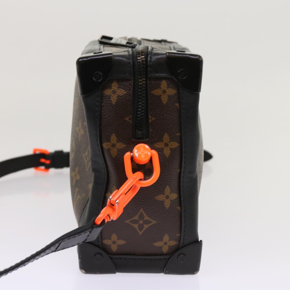 LOUIS VUITTON - LOUIS VUITTON iPhoneケース7&amp;8 Louis Vuitton Monogram Canvas Eye Trunk iPhone 7 Case | eBay