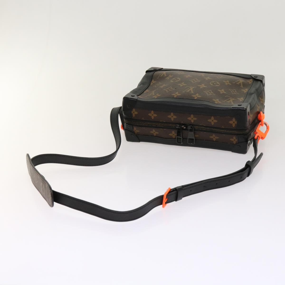 バッグ LOUISVUITTON LOUIS VUITTON Monogram Solar Ray Soft Trunk Shoulder Bag