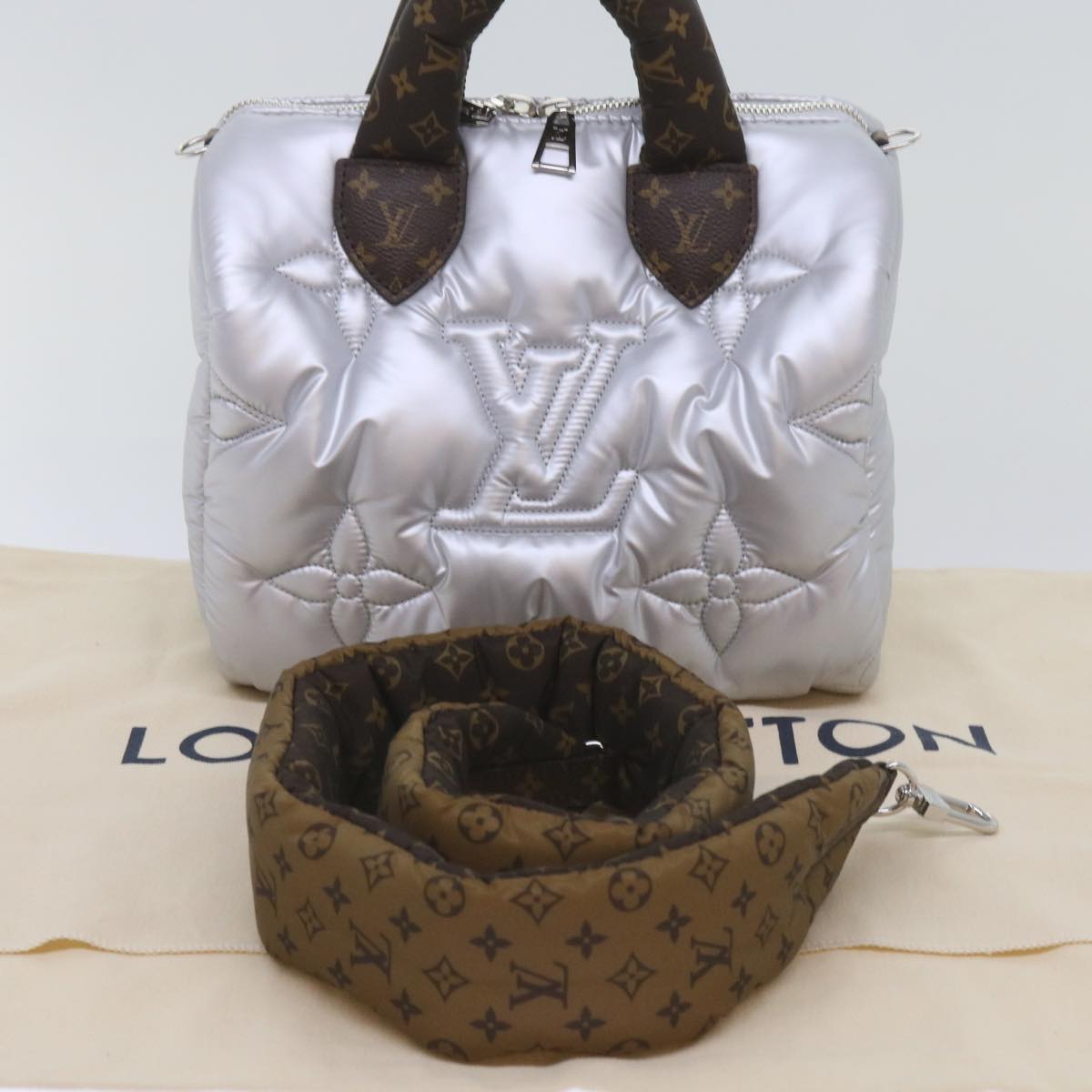 LOUIS VUITTNN ルイヴィトン 98B28994-07FC-4FE0-89CA-
