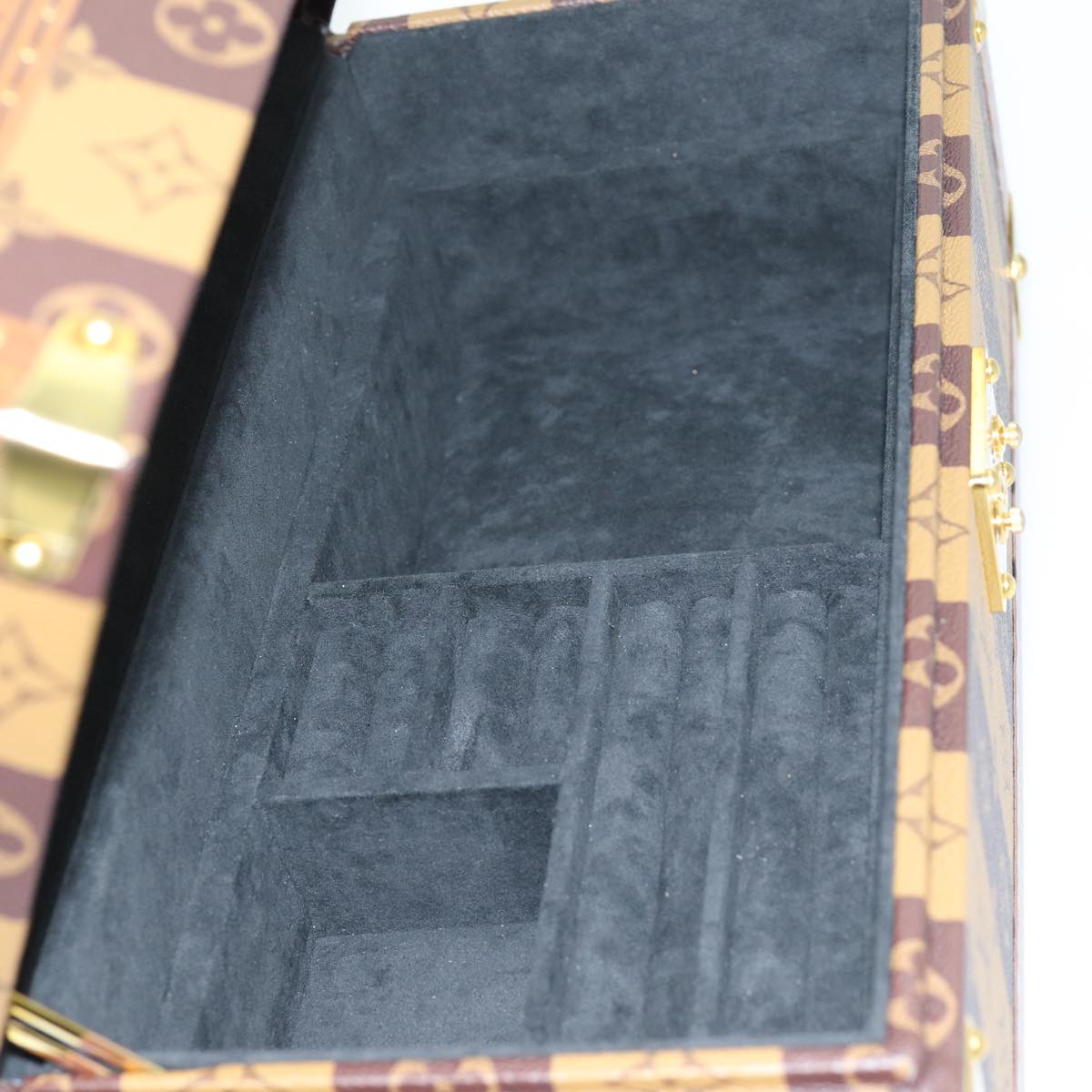 LOUIS VUITTON Monogram LVxNIGO Coffret Accessories Box