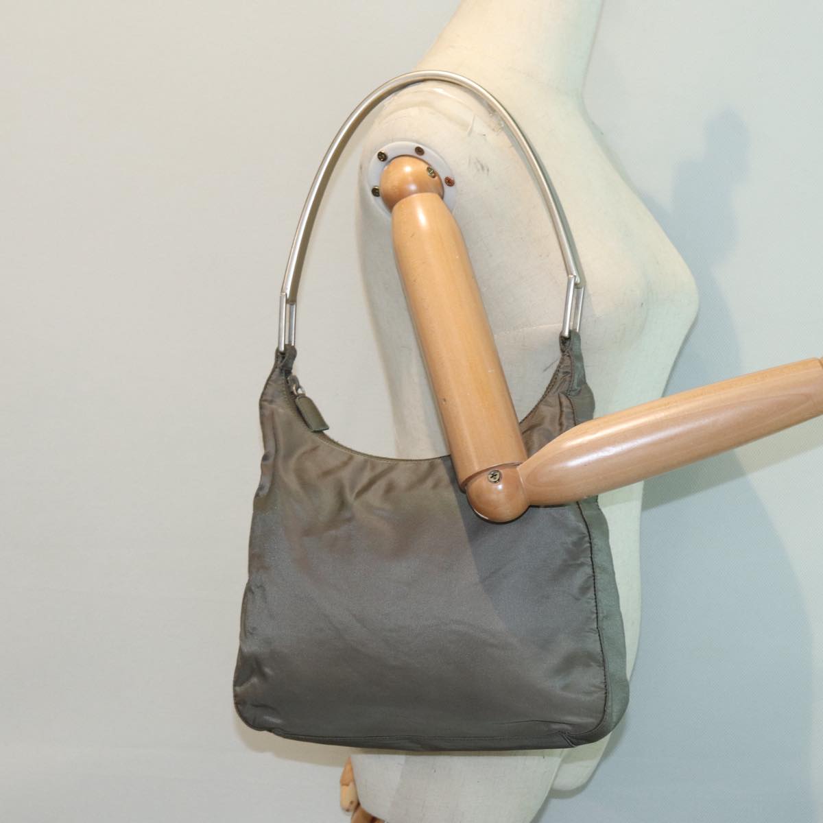 バッグ PRADA nylon shoulder bag grey PRADA Shoulder Bag Nylon Gray Auth ti1817 Brown ref.1522803