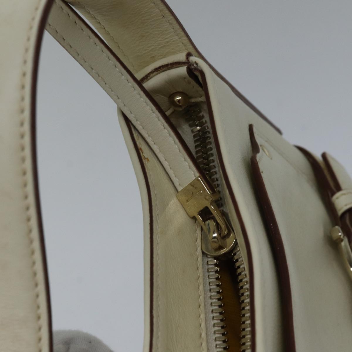 Salvatore Ferragamo Gancini Shoulder Bag Leather Beige Auth