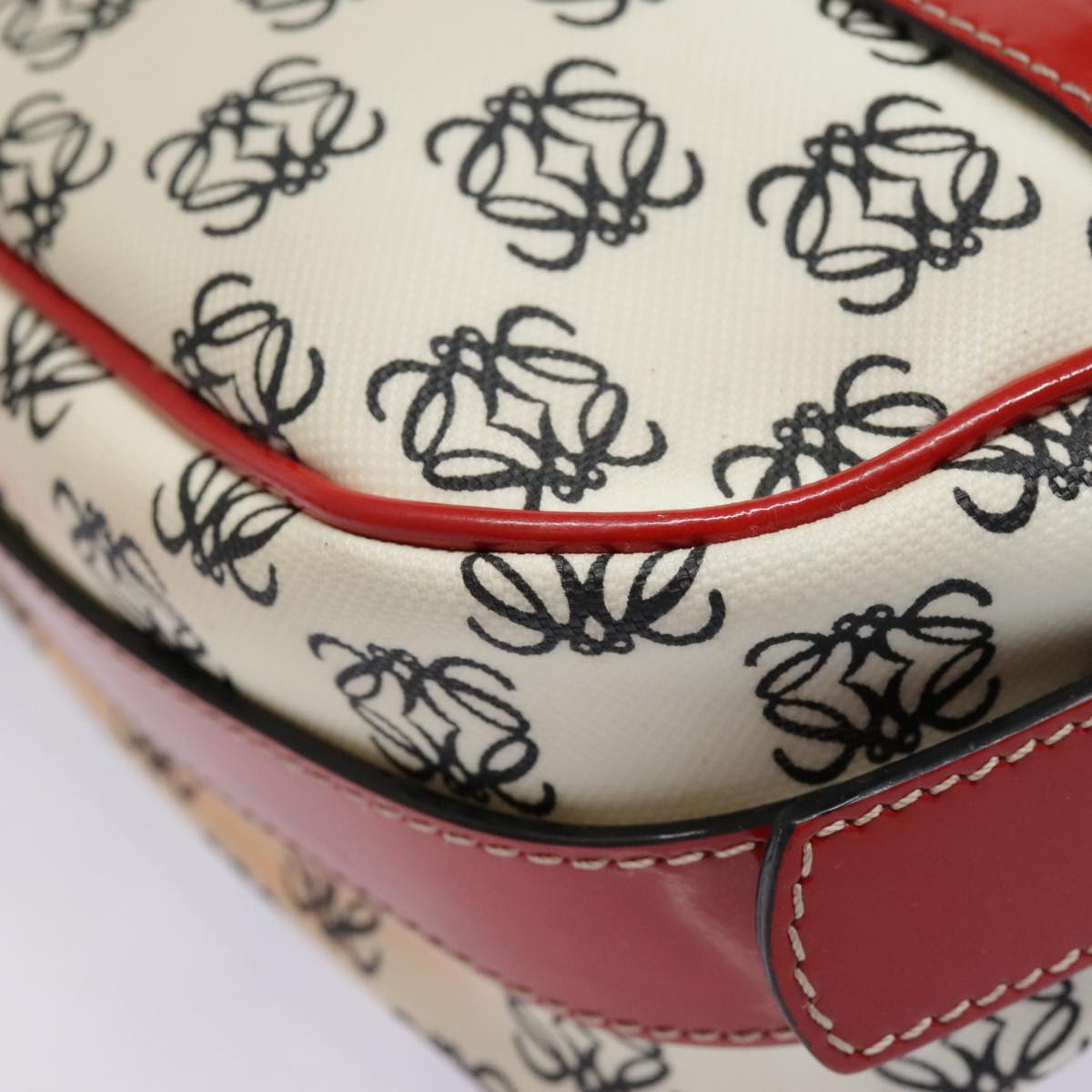 LOEWE Anagram Shoulder Bag PVC Red White Auth 93247 | eBay LOEWE Anagram Shoulder Bag PVC Red White Auth 93247 | eBay