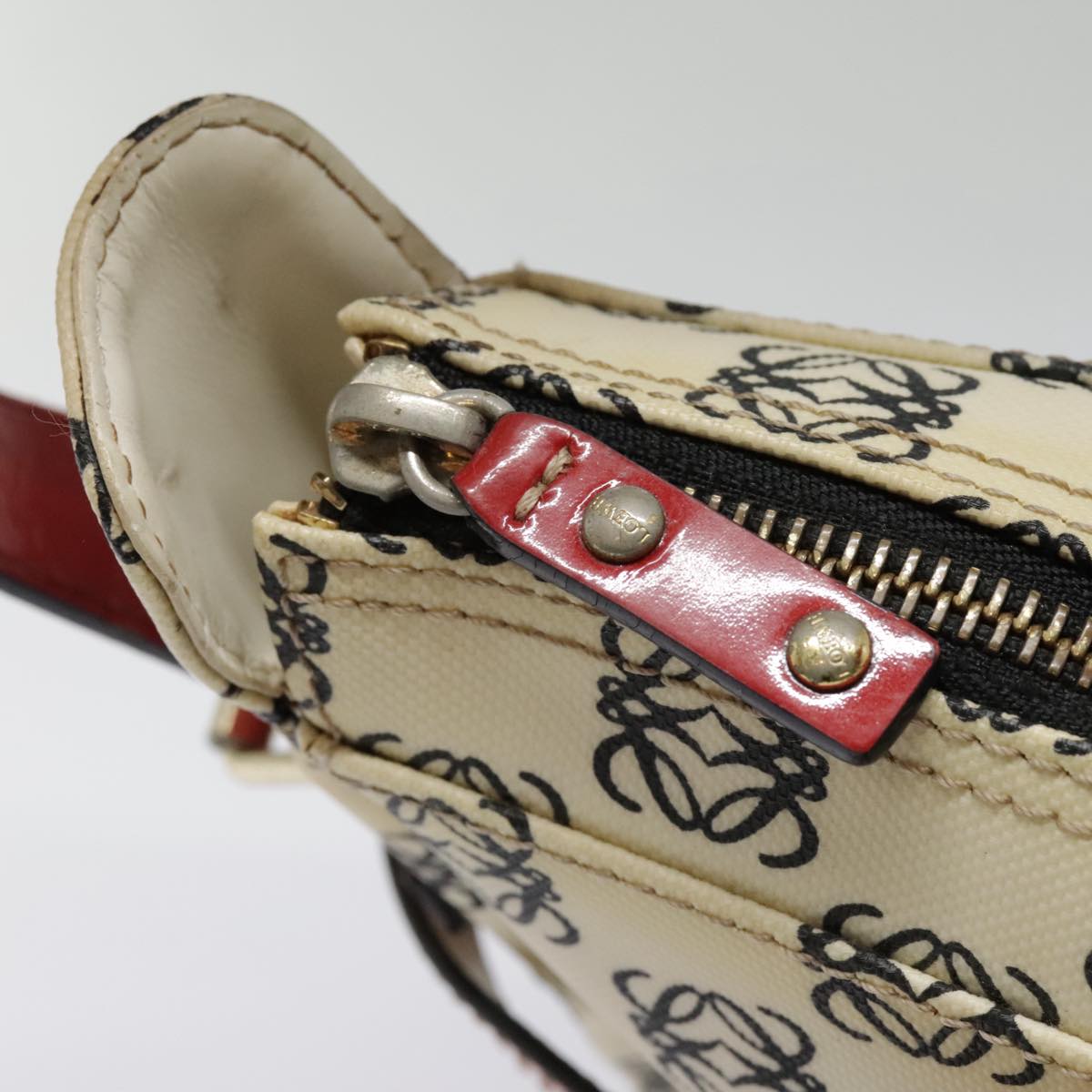 LOEWE Anagram Shoulder Bag PVC Red White Auth 93247 | eBay LOEWE Anagram Shoulder Bag PVC Red White Auth 93247 | eBay