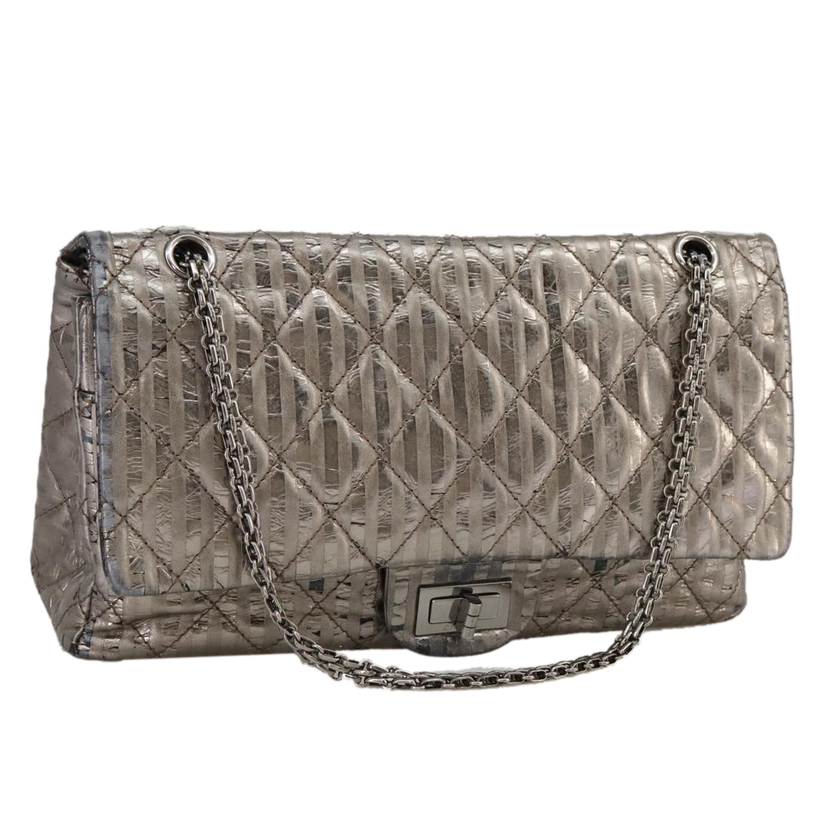 CHANEL Matelasse 25.5 Double Chain Bag Coated leather Silver tone CC Auth PP046