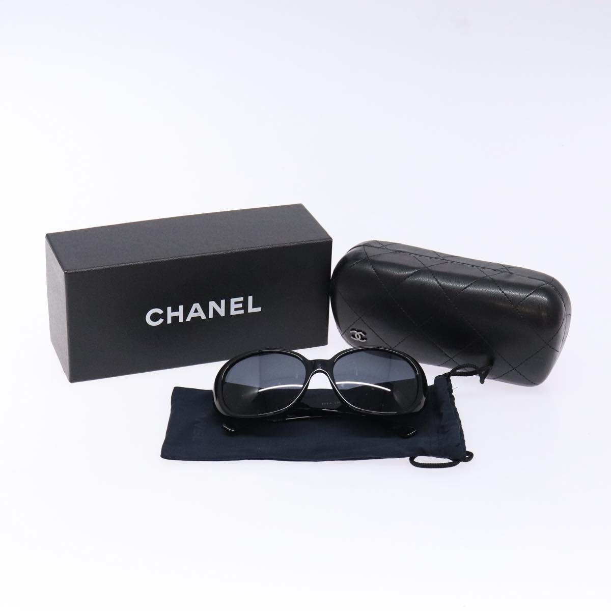 Chanel Black Oversized Sunglasses with Protective Case Oversized sunglasses Chanel Black in Plastic - 23706952 main image 2