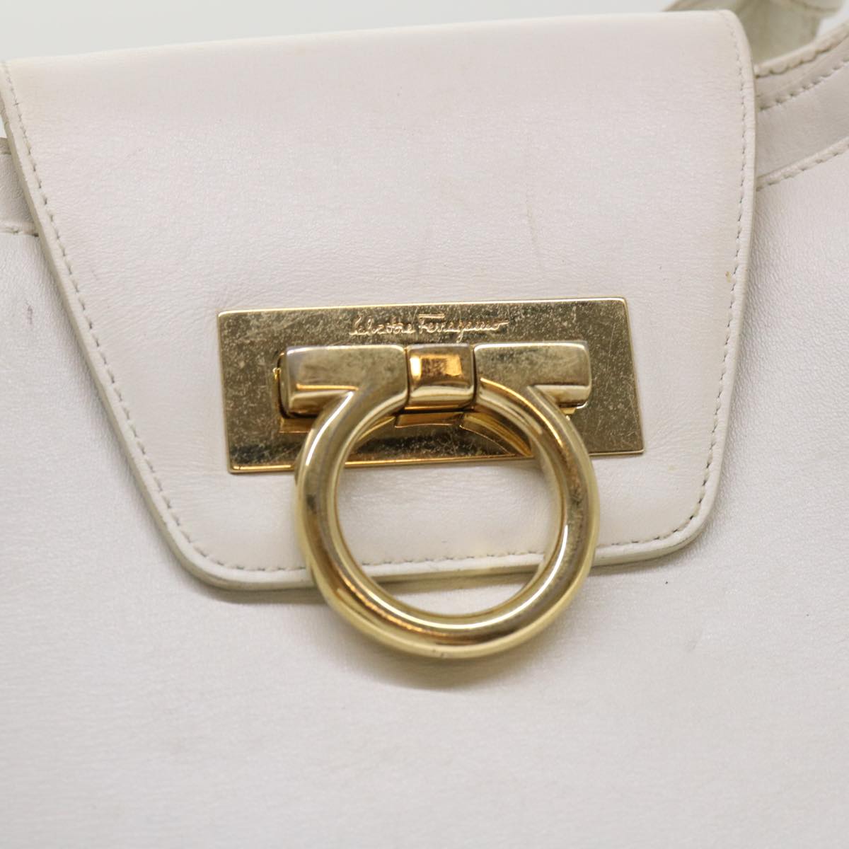 Salvatore Ferragamo ホワイトバッグ FERRAGAMO - 新品 フェラガモ FERRAGAMO ハンドバッグ ミニ