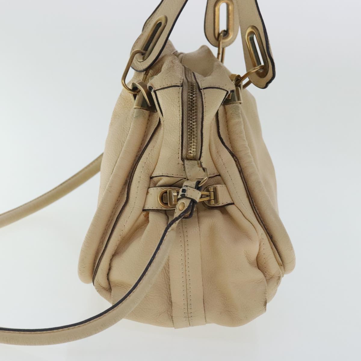 Chloé Paraty 24 Bag in Shiny Leather in Black | Chloé US