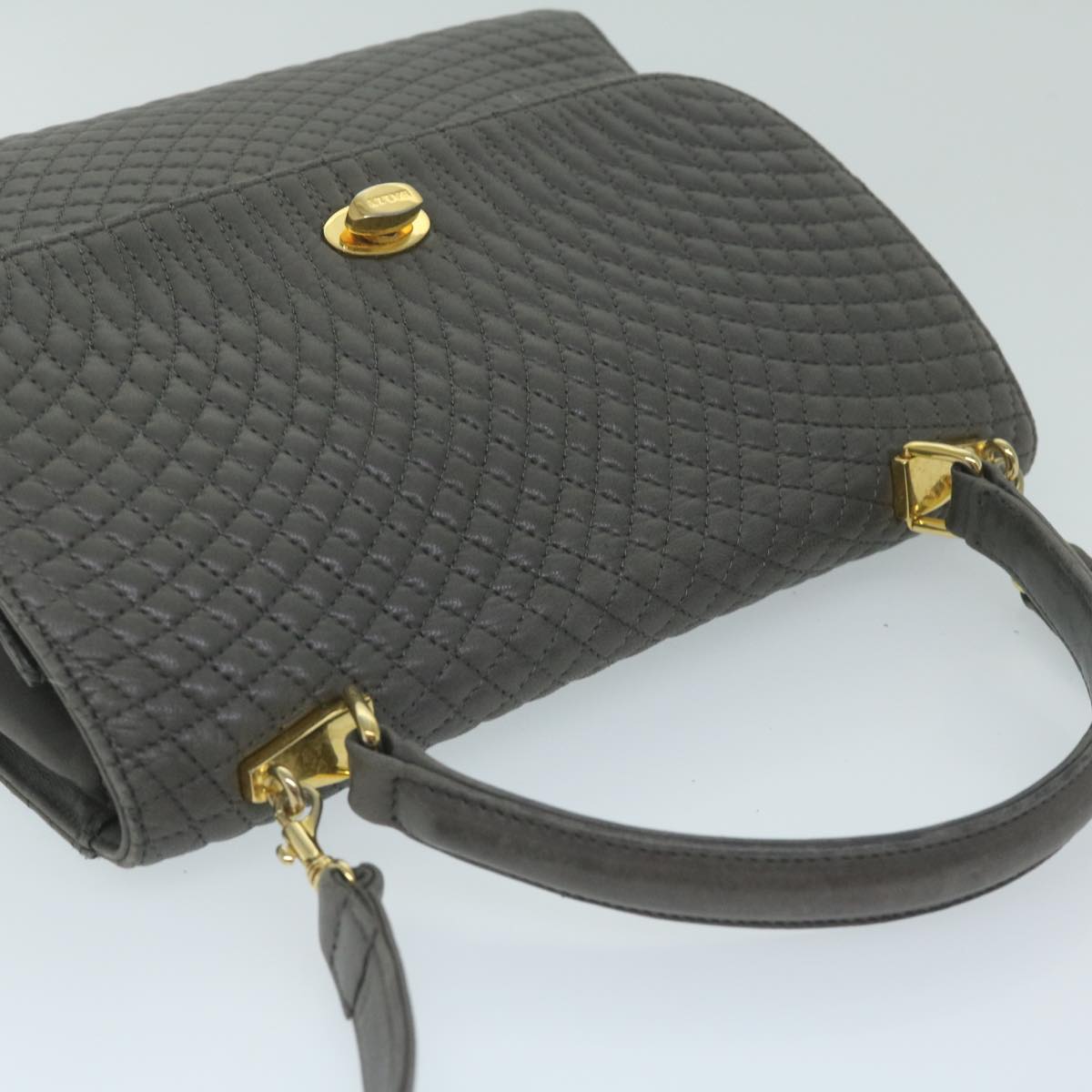 お値下げ　BALLYバック BALLY Matelasse Shoulder Bag Leather 2way Gray Auth ki3923