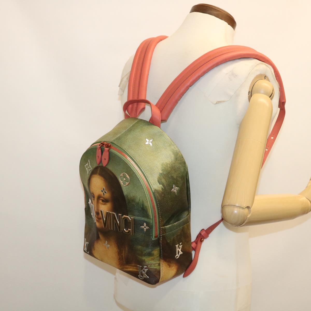 LOUIS VUITTON Masters Collection DaVinci PalmSprings  display picture 3
