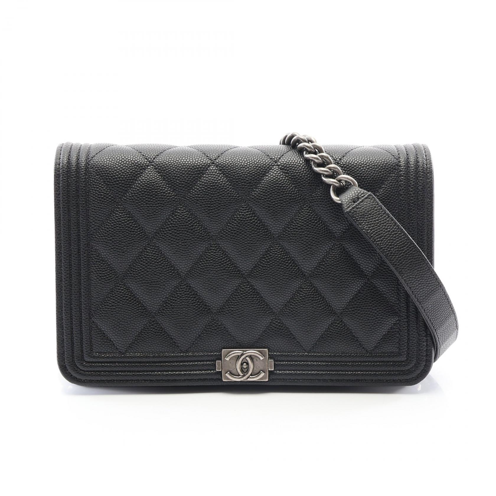 シャネル ボーイシャネル チェーンウォレット AP1117 シルバー金具
