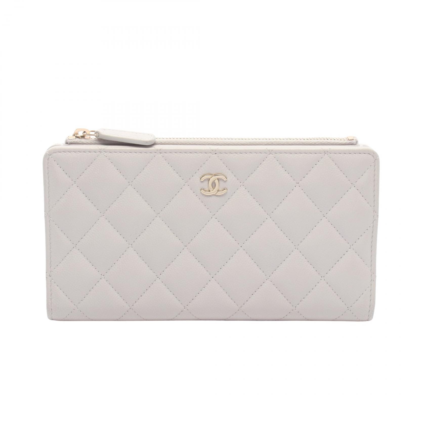 シャネル マトラッセ 三つ折財布 シルバー金具 | ブランド品の買取