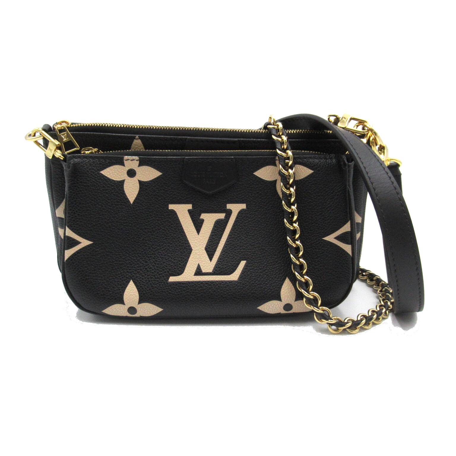 INVISIBLE M size multi use pochette in transparent PVC.