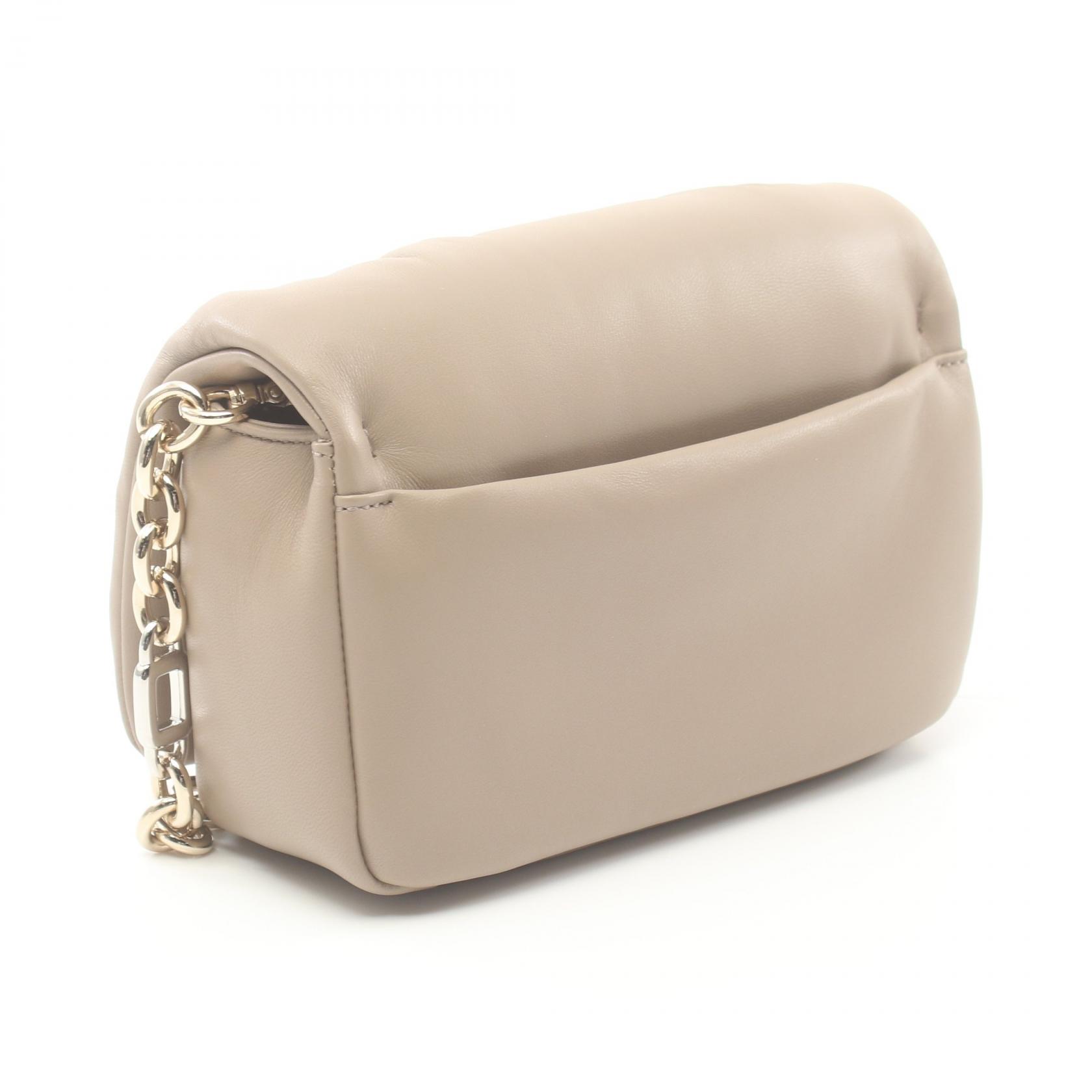 Roger Vivier Viv Choc Shoulder Bag RBWAOGJ0100YDRC415