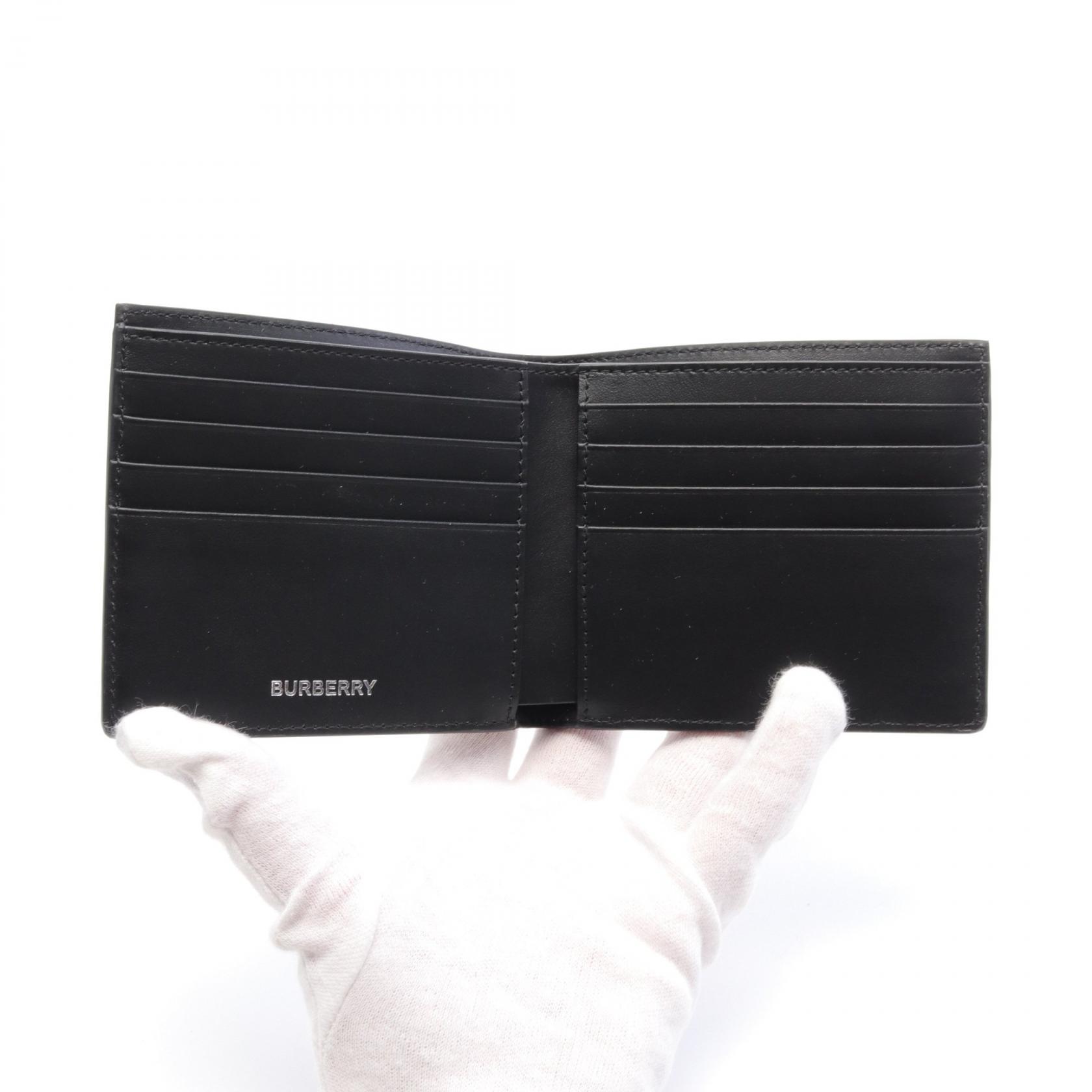 【関税&送料込】Burberry Printed Canvas Wallet 5064F49D-A7B5-48AA-83C9-