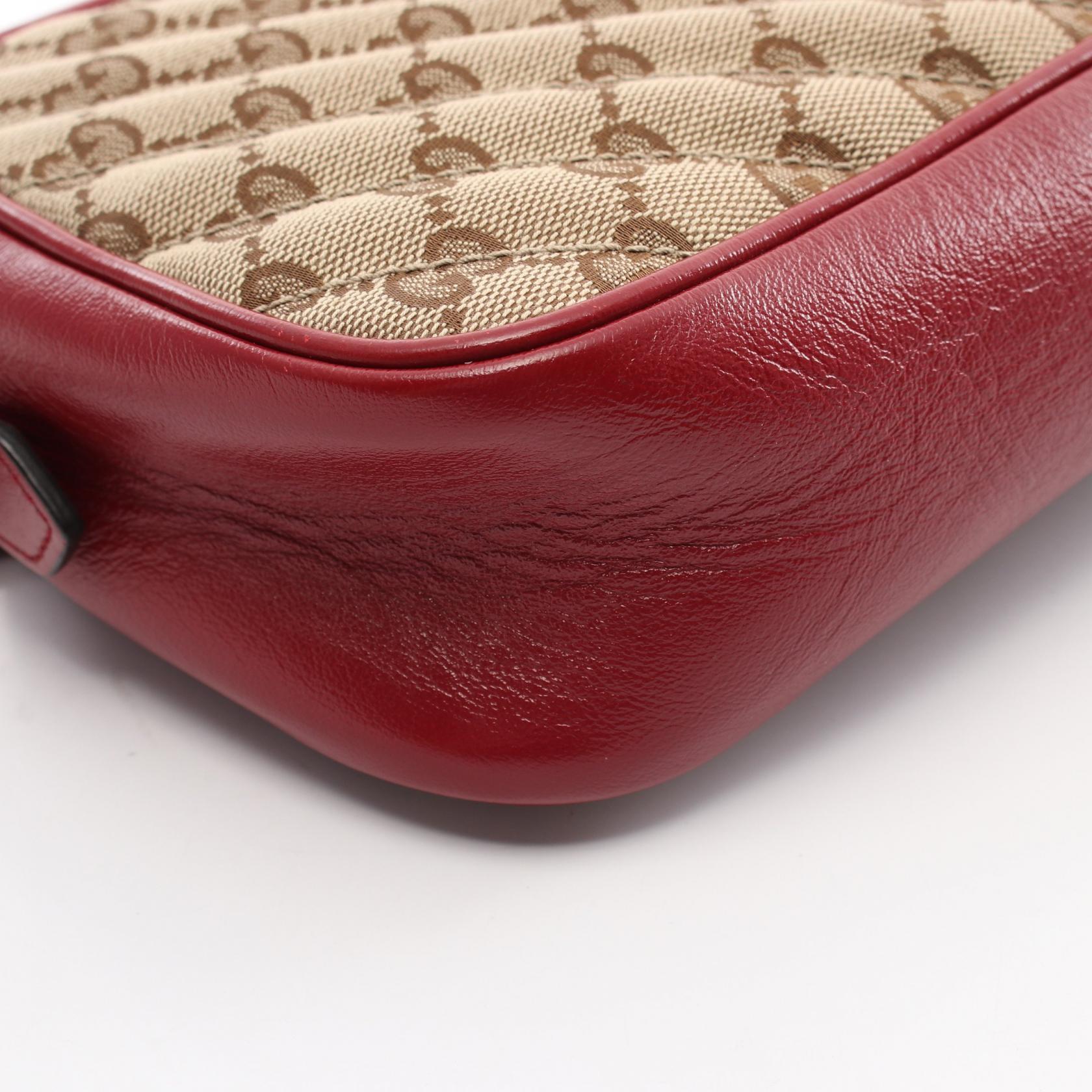 Gucci GGロゴ ショルダーバッグ 赤