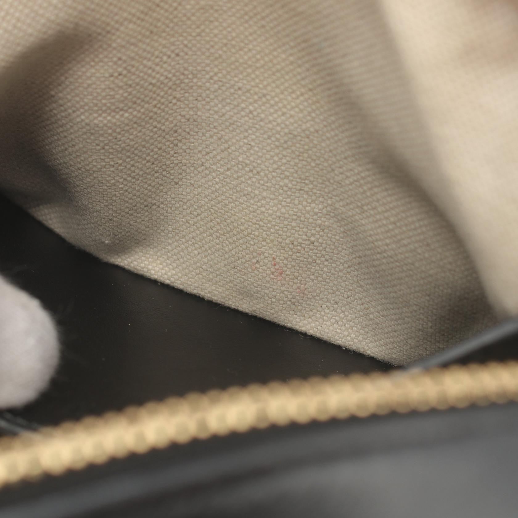 GUCCI GG Matelasse Small Shoulder crossbody Bag 702234 leather  