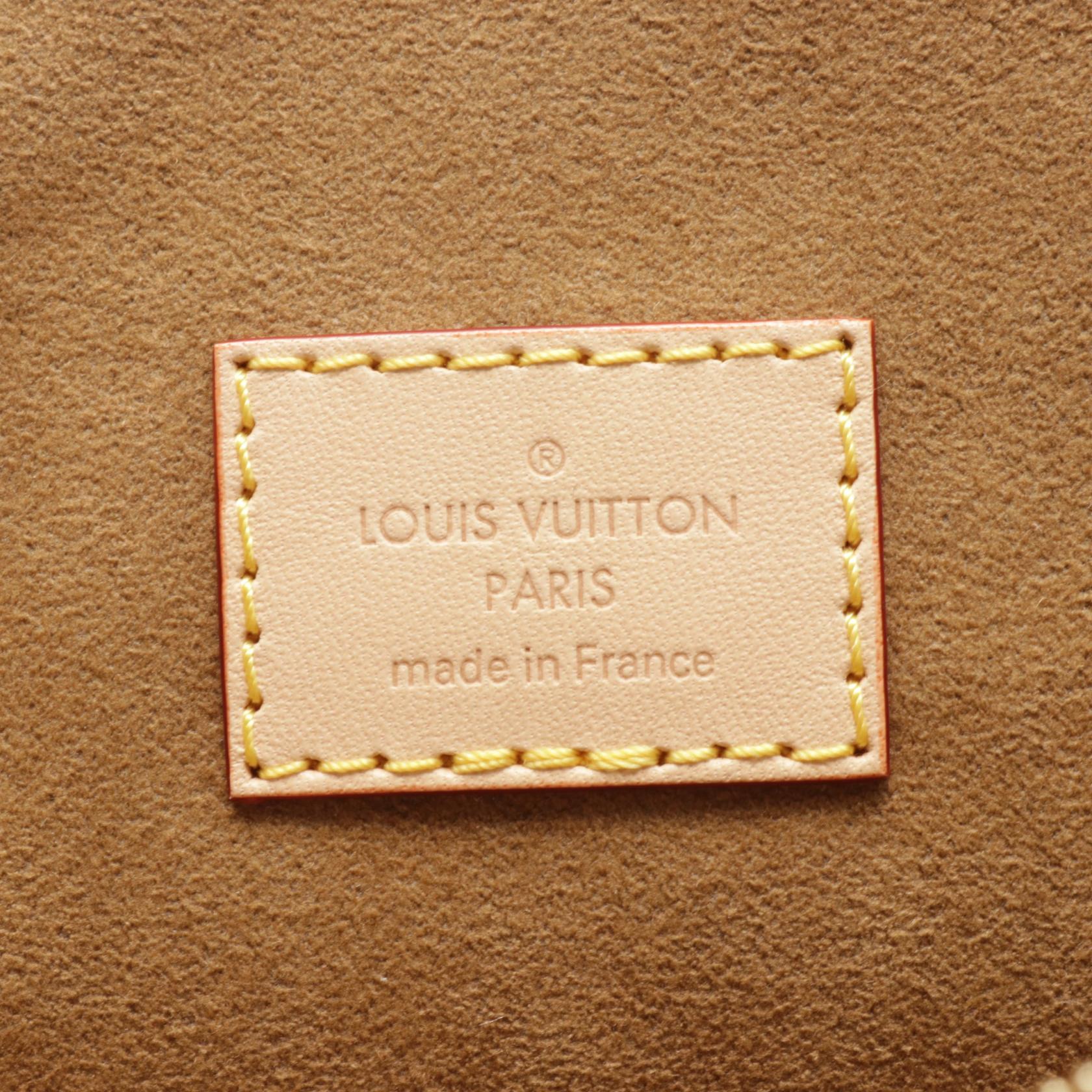【ルイヴィトン・Louis Vuitton 】Dauphine Soft GM M47149 Louis Vuitton Dauphine Soft GM Monogram Handbag M47149
