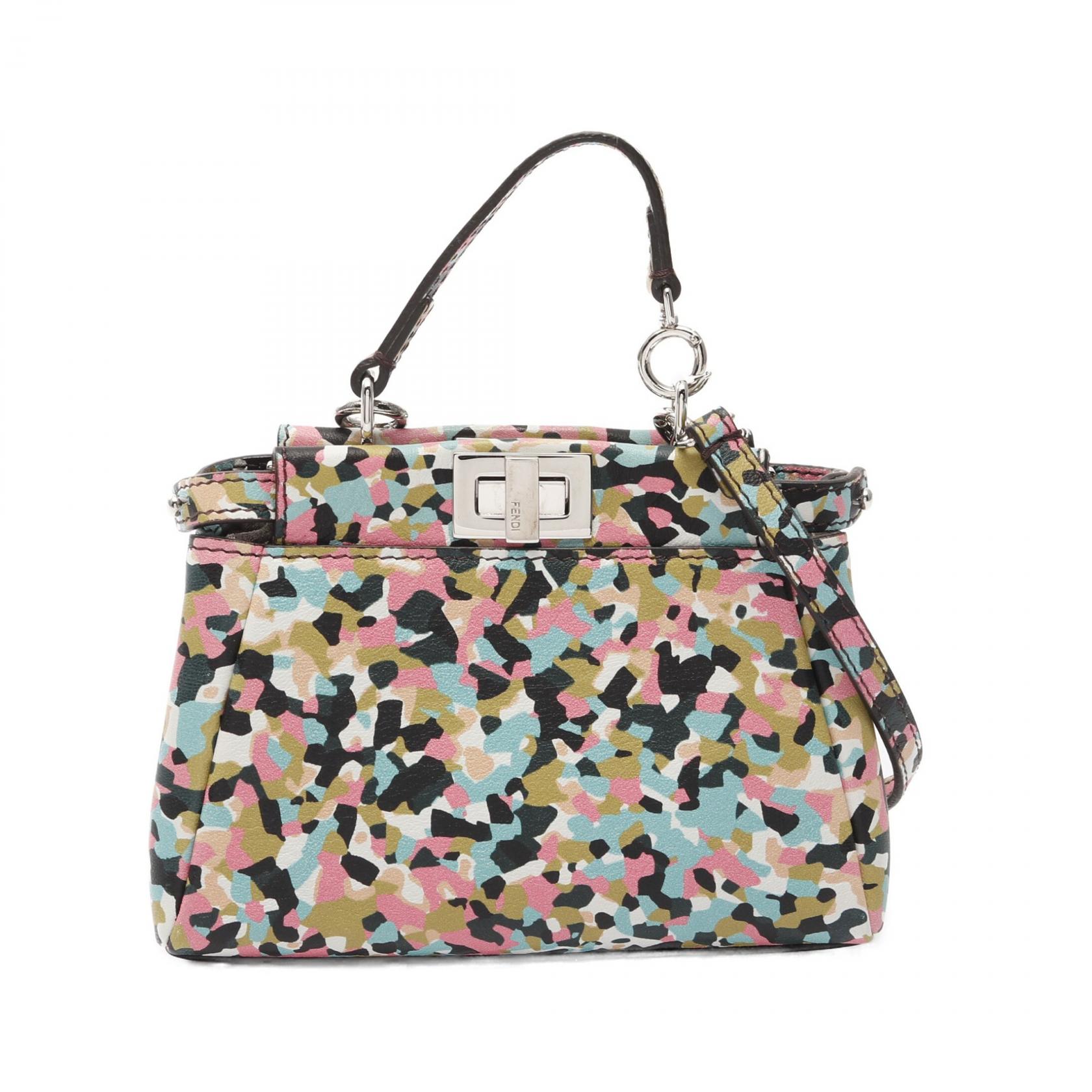 FENDI マイクロピーカブー フェンディ ピーカブー マイクロ 8M0355 | ブランド品の買取・査定なら