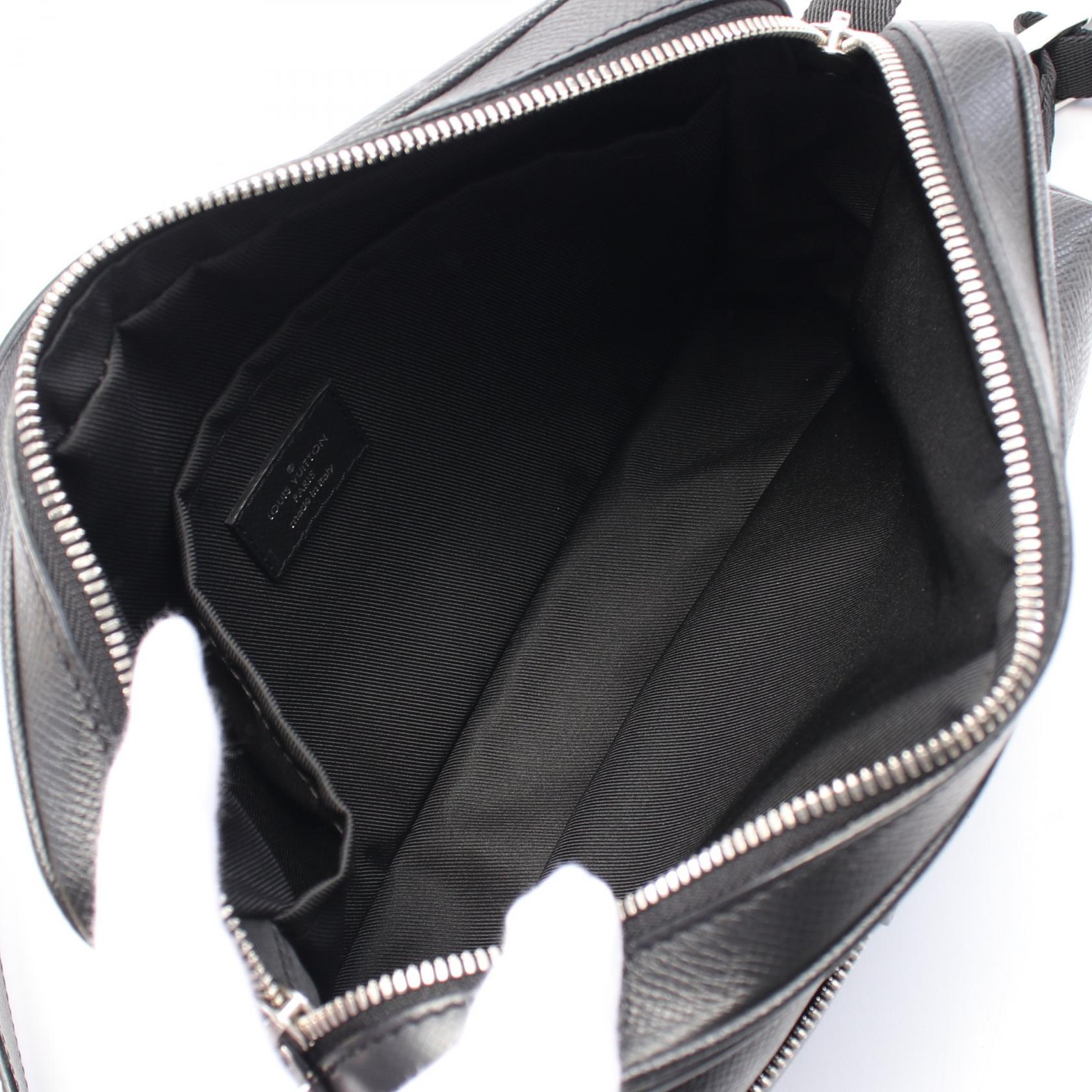 LOUIS VUITTON Outdoor Messenger crossbody PM Shoulder Bag LOUIS VUITTON Outdoor Messenger crossbody PM Shoulder Bag