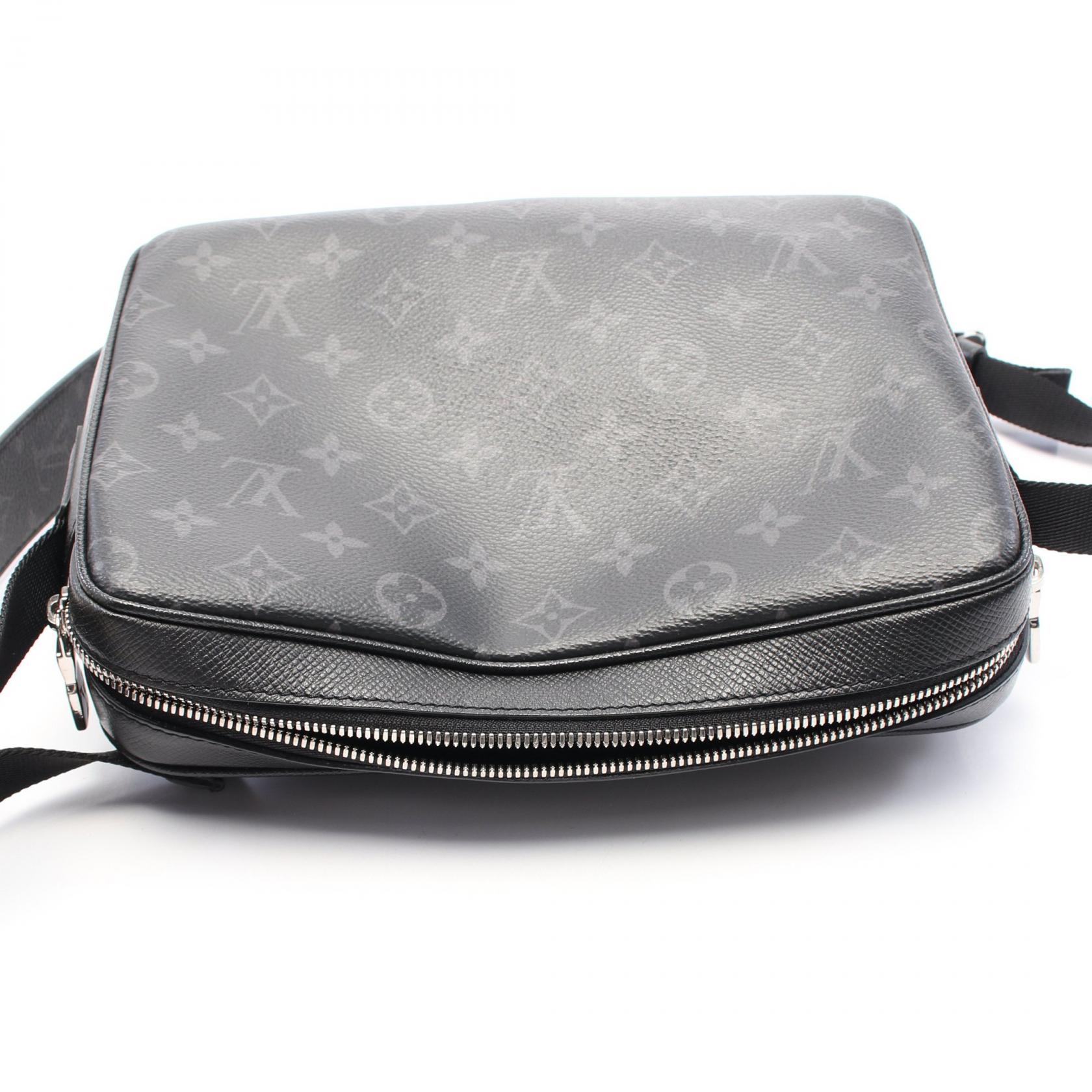 LOUIS VUITTON Outdoor Messenger crossbody PM Shoulder Bag