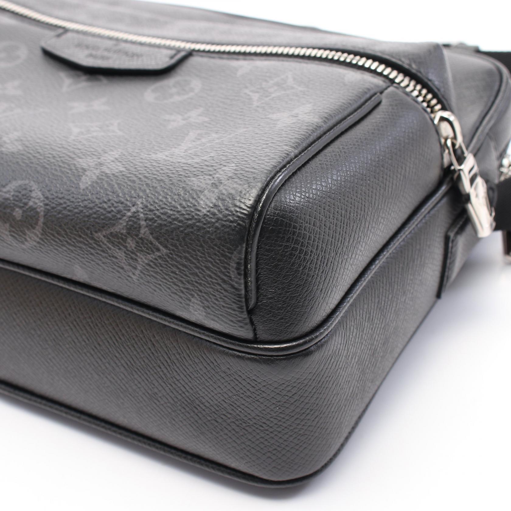 LOUIS VUITTON Outdoor Messenger crossbody PM Shoulder Bag LOUIS VUITTON Outdoor Messenger crossbody PM Shoulder Bag