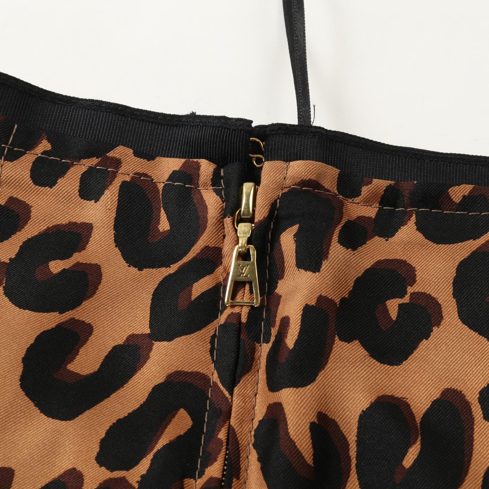 ルイ・ヴィトン RW112W WTSK 1159W シルクスカート LOUIS VUITTON skirt RW112W WTSK 1159W silk Brown Black Used