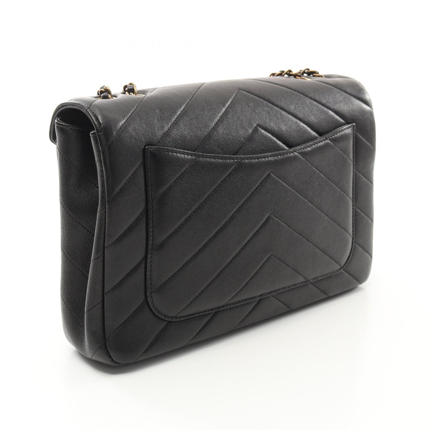 ショルダーバッグ・ポシェット × ヴィンテージ(中古) Chanel Chevron Chain Shoulder Bag CHANEL Chevron V Stitch Chain Shoulder Bag Lambskin sheep