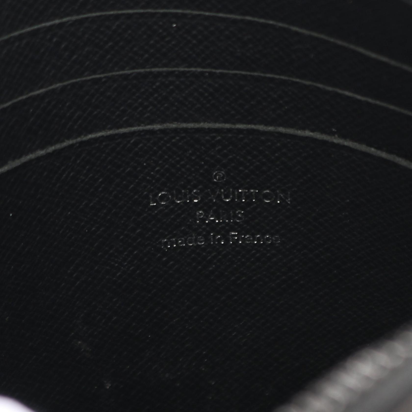 LOUIS VUITTON Christopher Wearable Wallet Shoulder crossbody