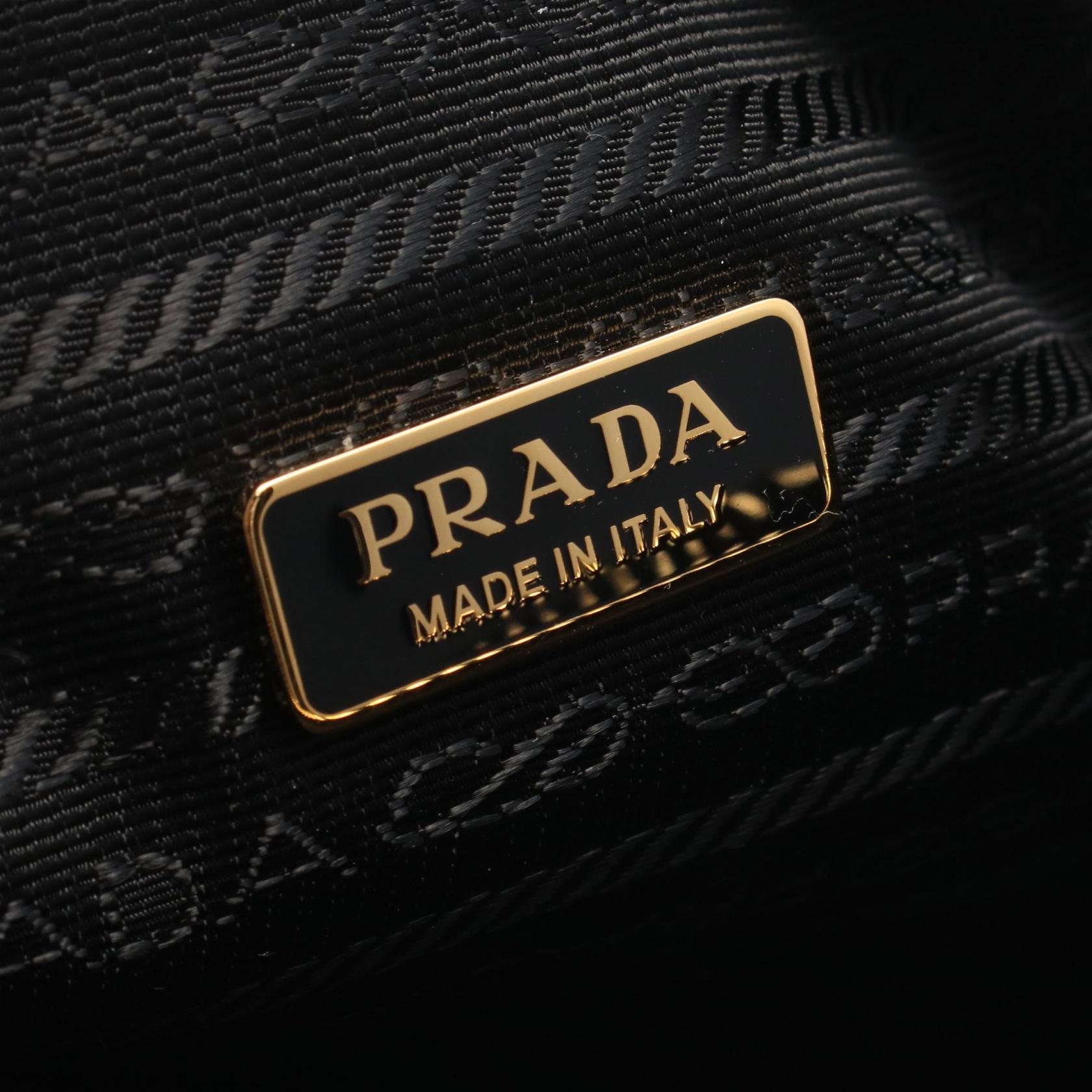 PRADA Re-Edition 2002 Medium Shoulder Bag 1BC2212CYRF0002