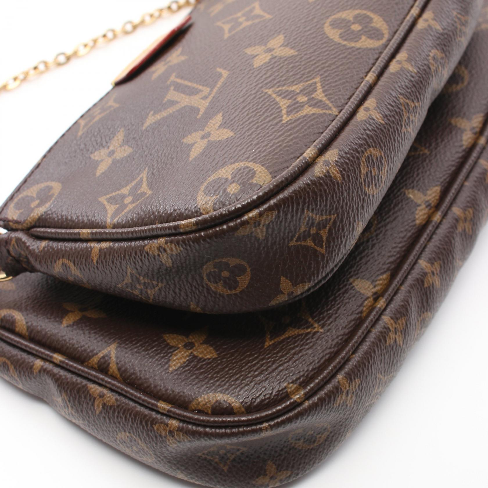 LOUIS VUITTON Multi Pochette Accessoires chain Shoulder Bag