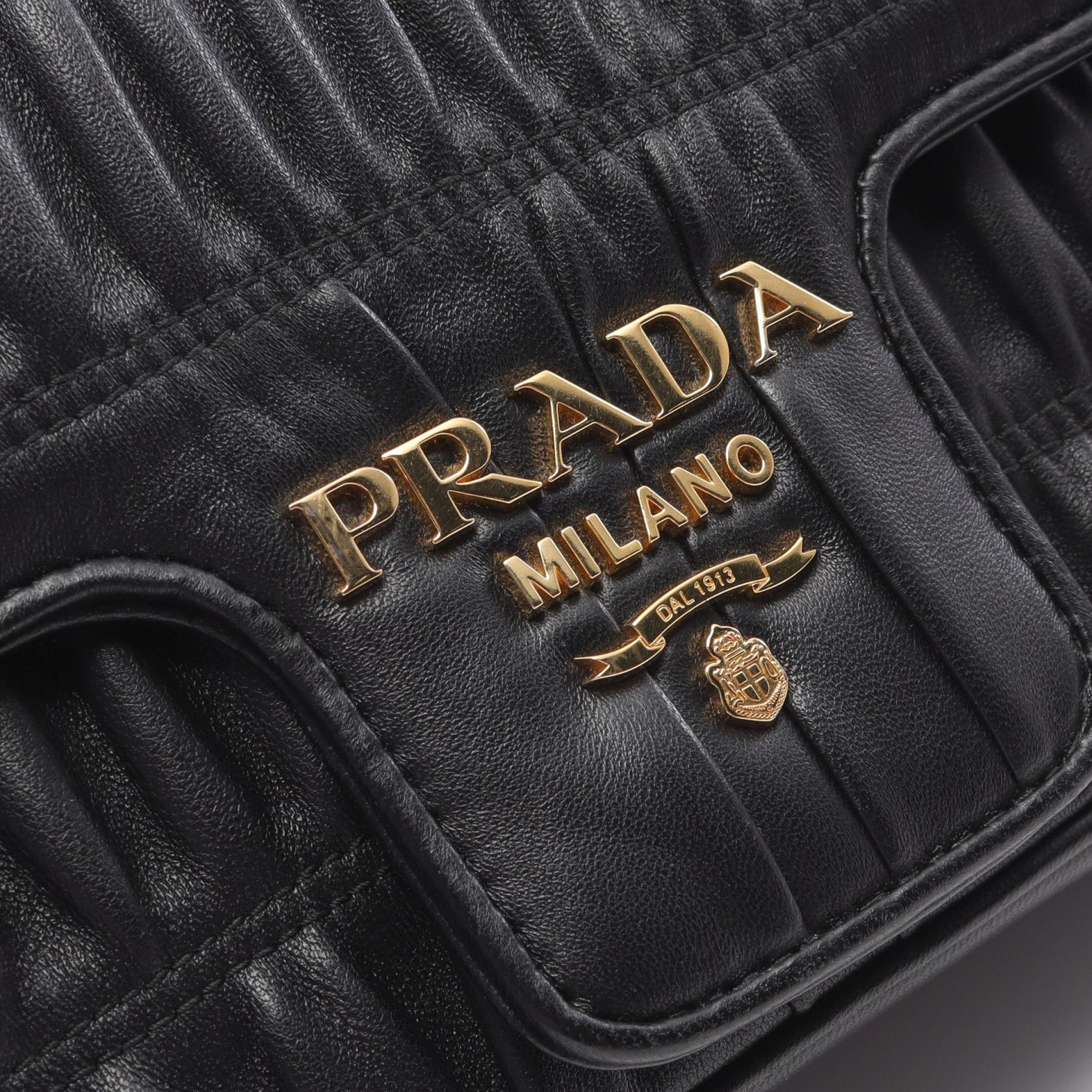 PRADA セール★ 1BD235 1点限り！VIP顧客セール☆累積売上総額第1位！┃PRADA☆1BD235