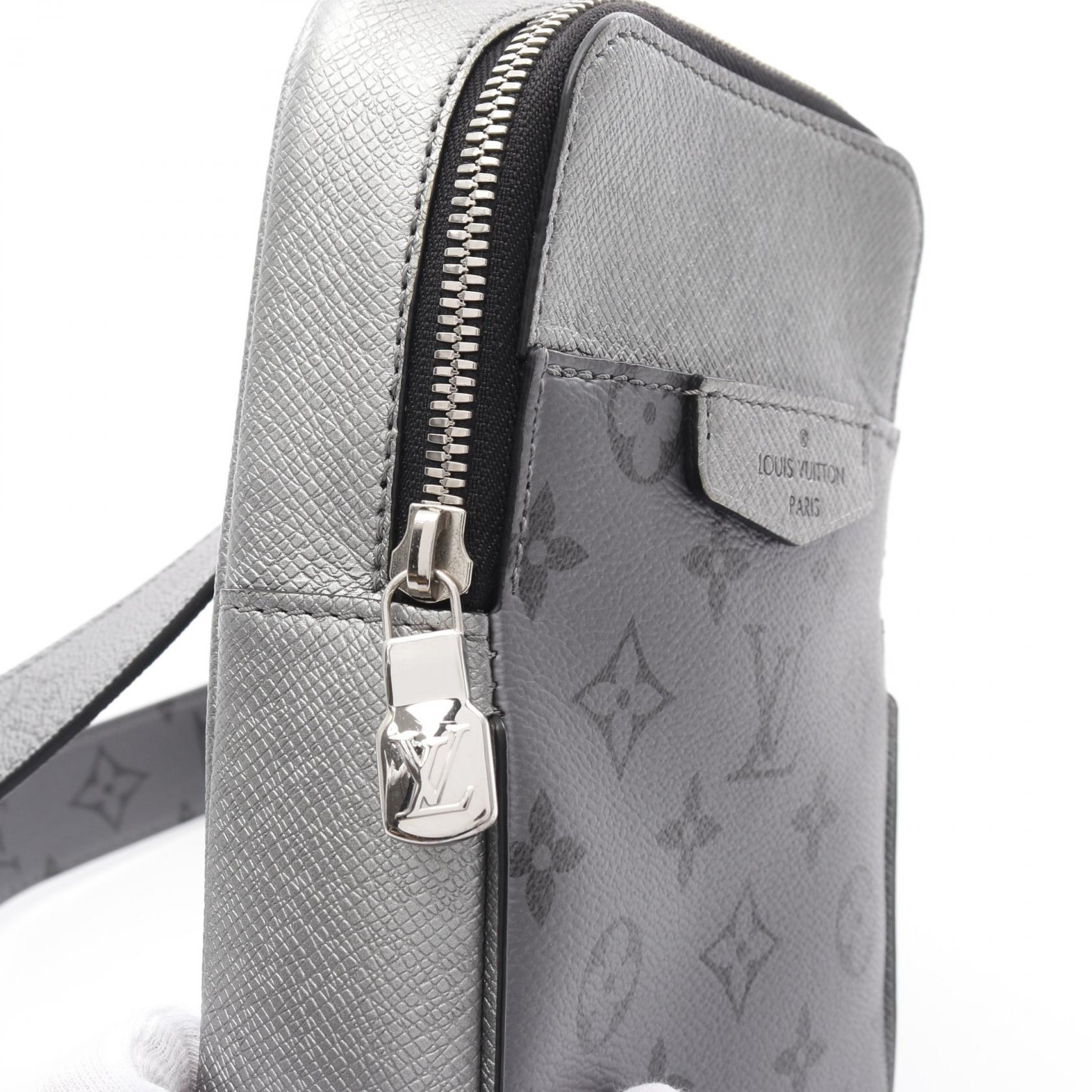 LOUIS VUITTON Outdoor sling Waist bag M30833 Taigarama leather