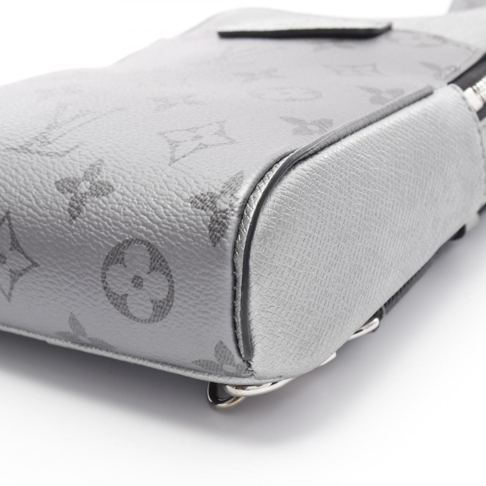 LOUIS VUITTON Outdoor sling Waist bag M30833 Taigarama leather