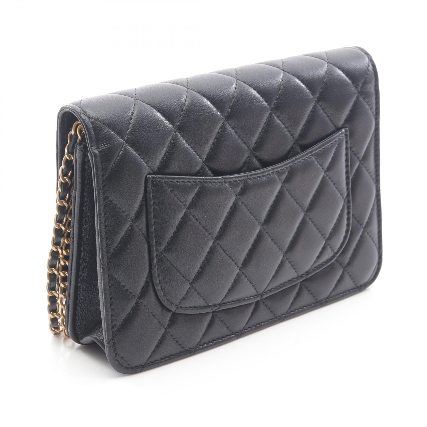 Chanel 19 Matelasse Coco Mark Travel Pass Case Black Leather  CHANEL Chanel 19 Matelasse Coco Mark Card Case/Pass Case with Chain Strap, Lambs main image 1