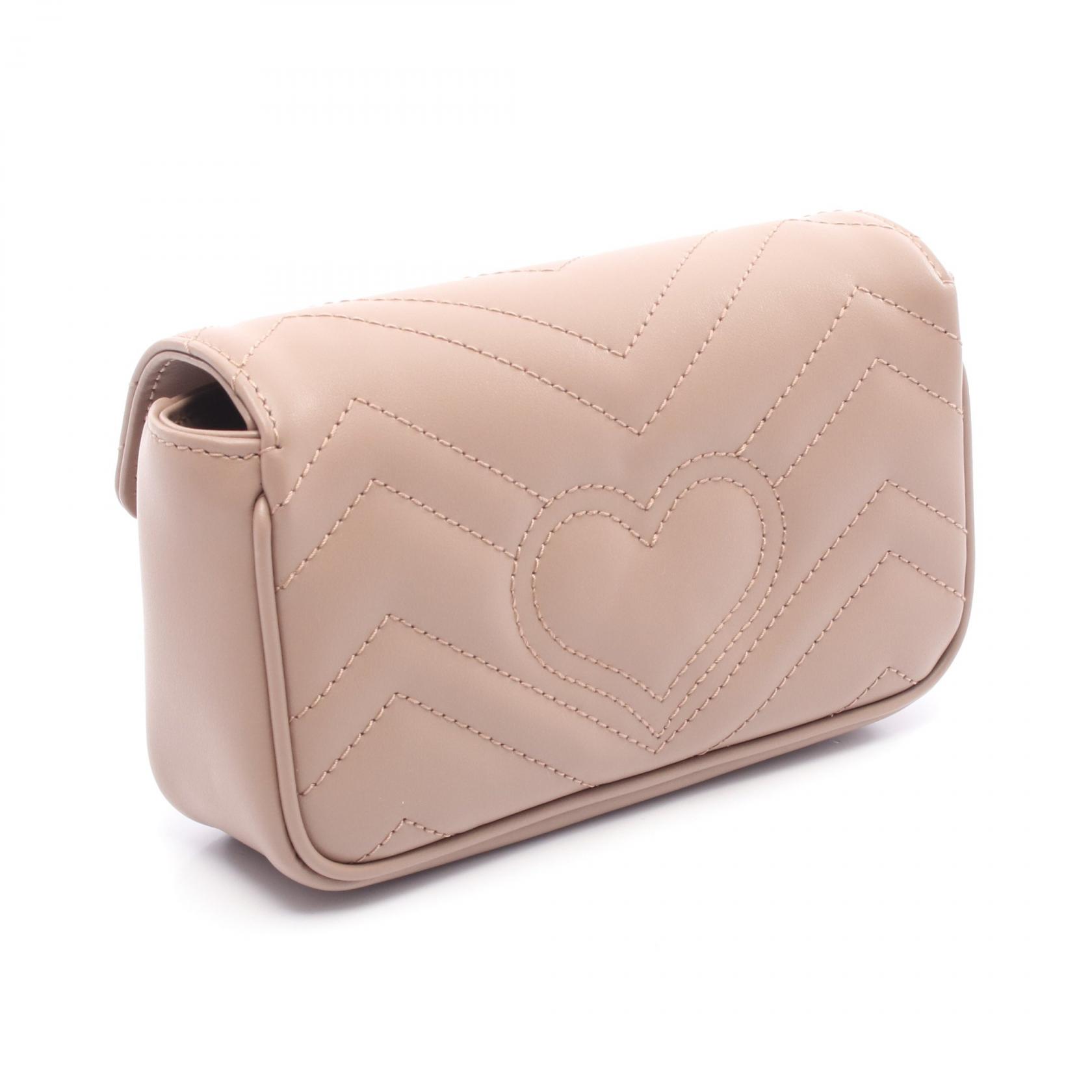 mimaru　GUCCI ショルダーバッグ GG Marmont mini camera bag in black leather | GUCCI® US