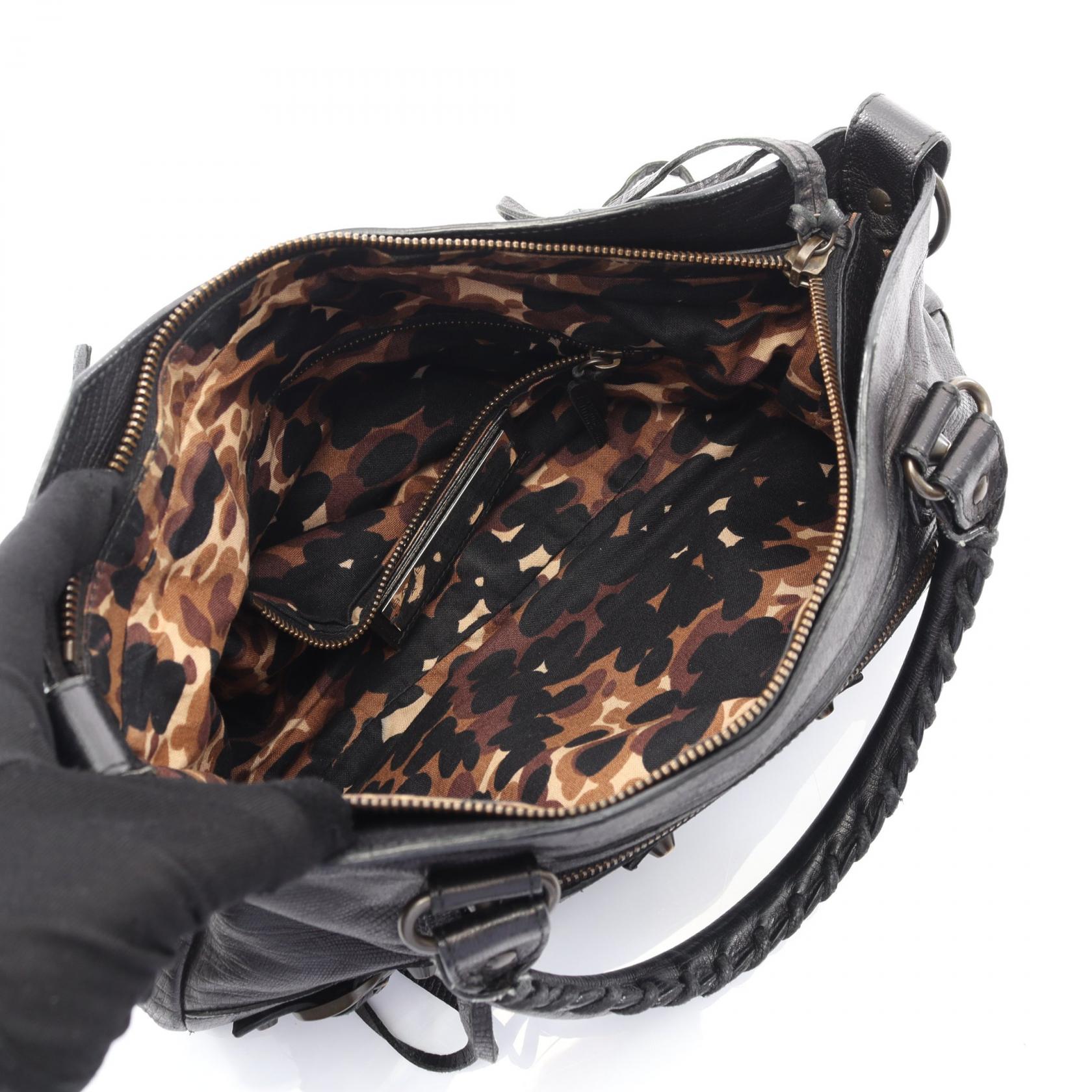 バッグ Balenciaga The First Shoulder Bag Black BALENCIAGA The first Shoulder Handbag leather Black Used