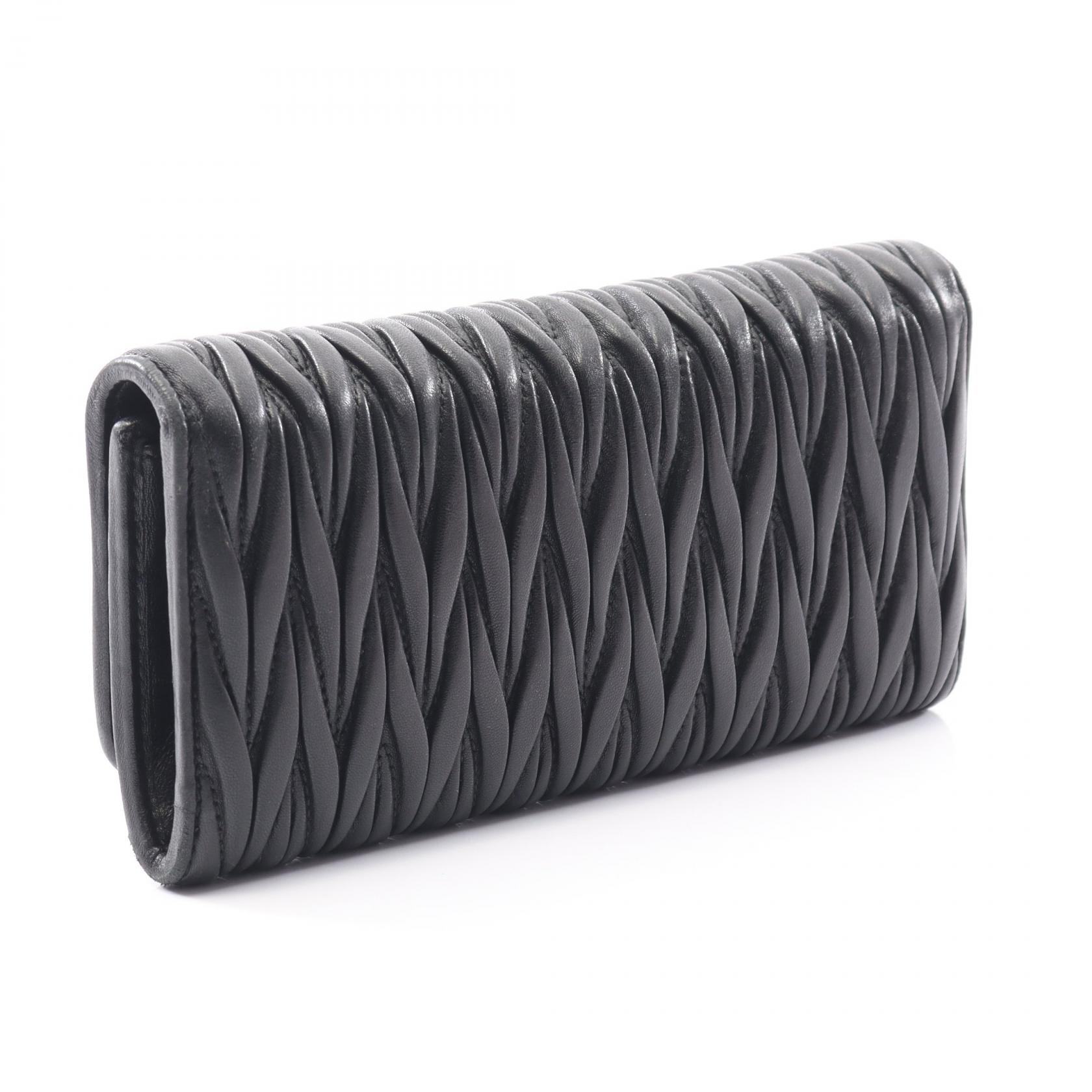 MIU MIU 長財布 5MH109 ブラック Miu Miu MATELASSE'1 Bifold long wallet purse 5MH109 leather Black