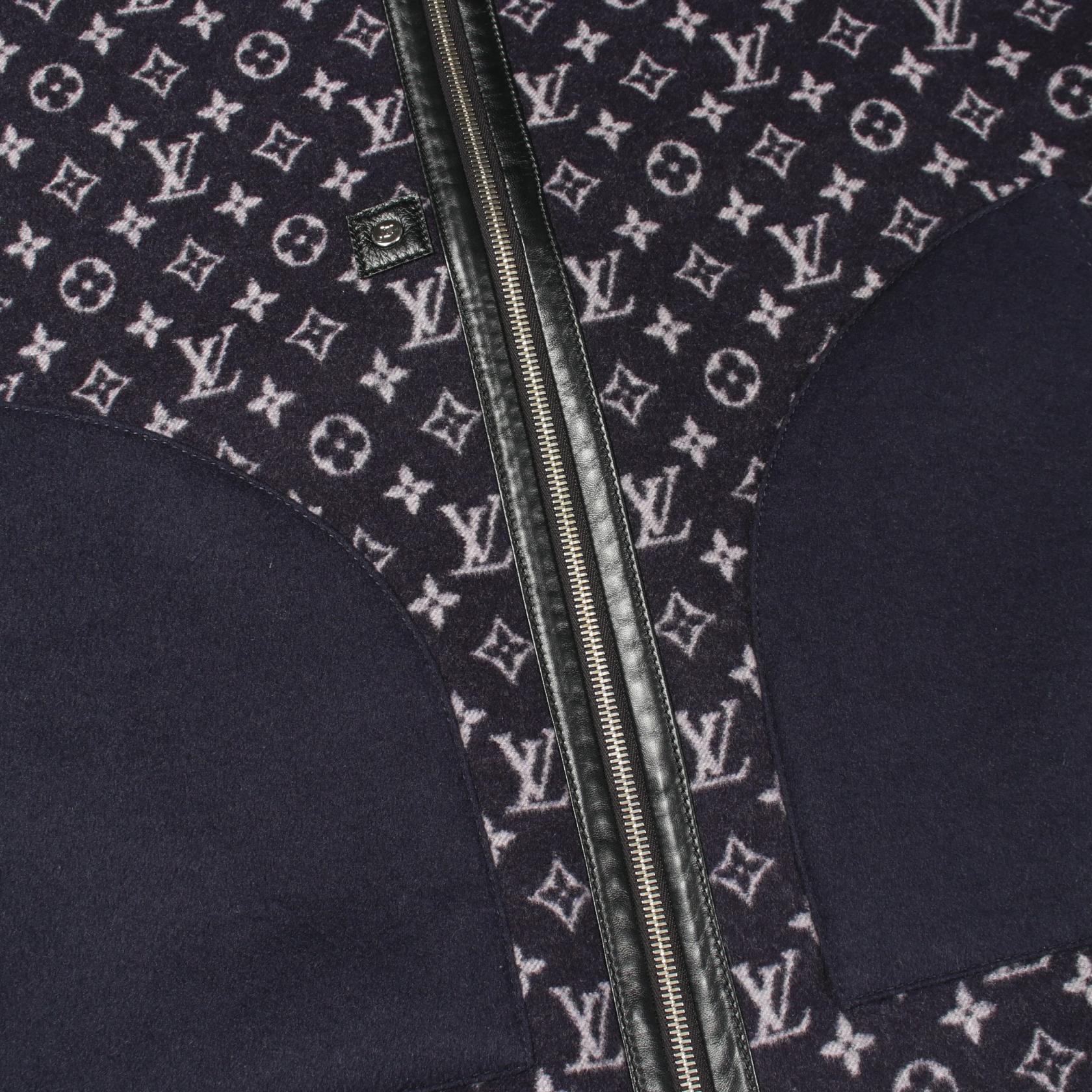 LOUIS VUITTON Monogram poncho #34 reversible wool Navy Used Women