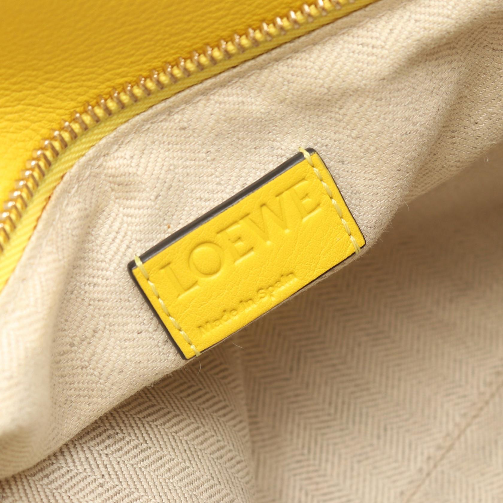 LOEWE Puzzle medium shoulder crossbody Handbag leather Yellow Used