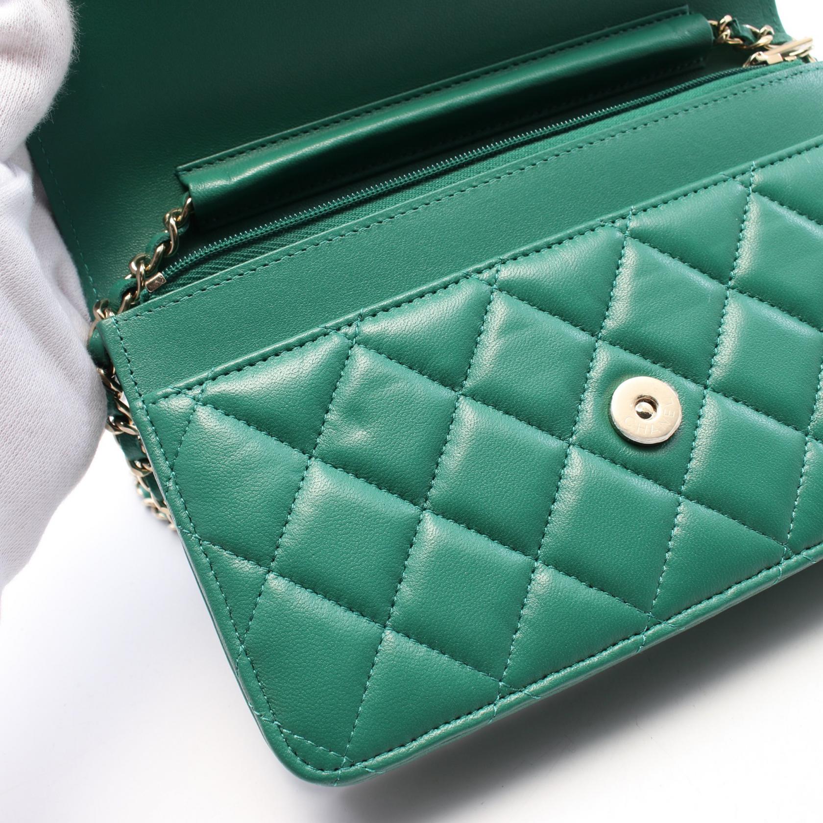 【リユース】CHANEL ショルダーバッグ MATELASSE AP0250 CHANEL ショルダーバッグ MATELASSE AP0250 Y01864 Y01588