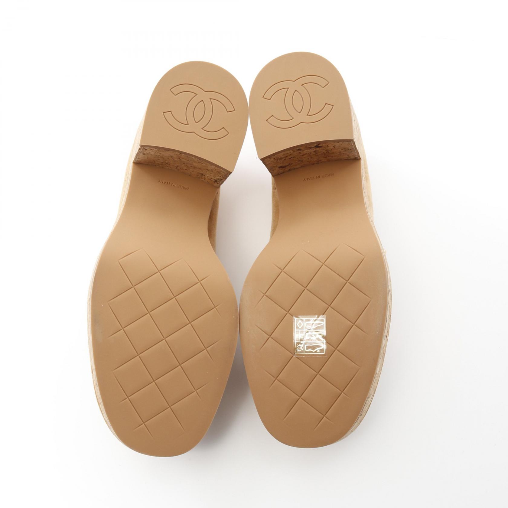 CHANEL ローファー G45142 CHANEL - シャネル 23B レザー ココマーク ヒール ローファー