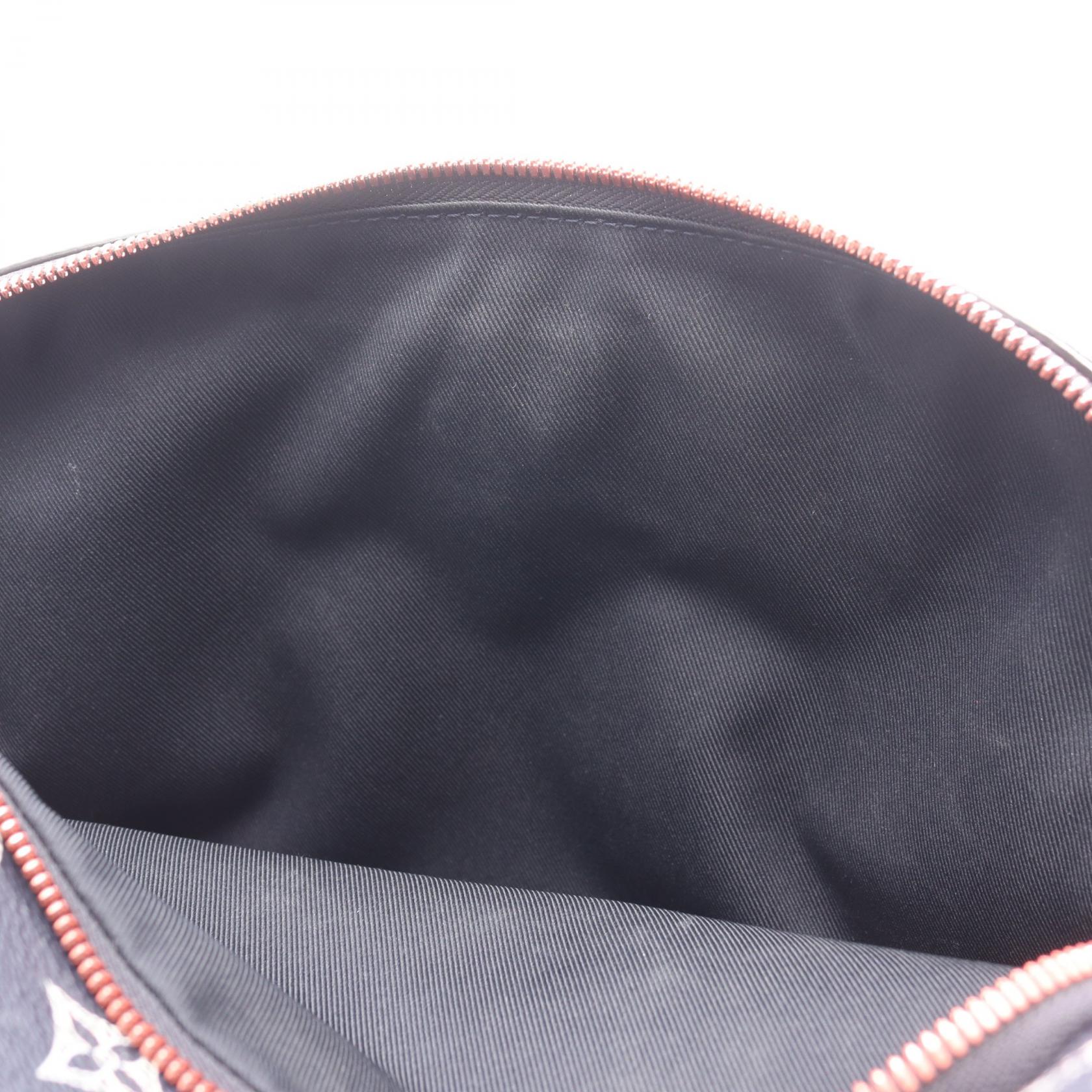40 litre travel backpack Nomatic Travel Bag 40L main image 1