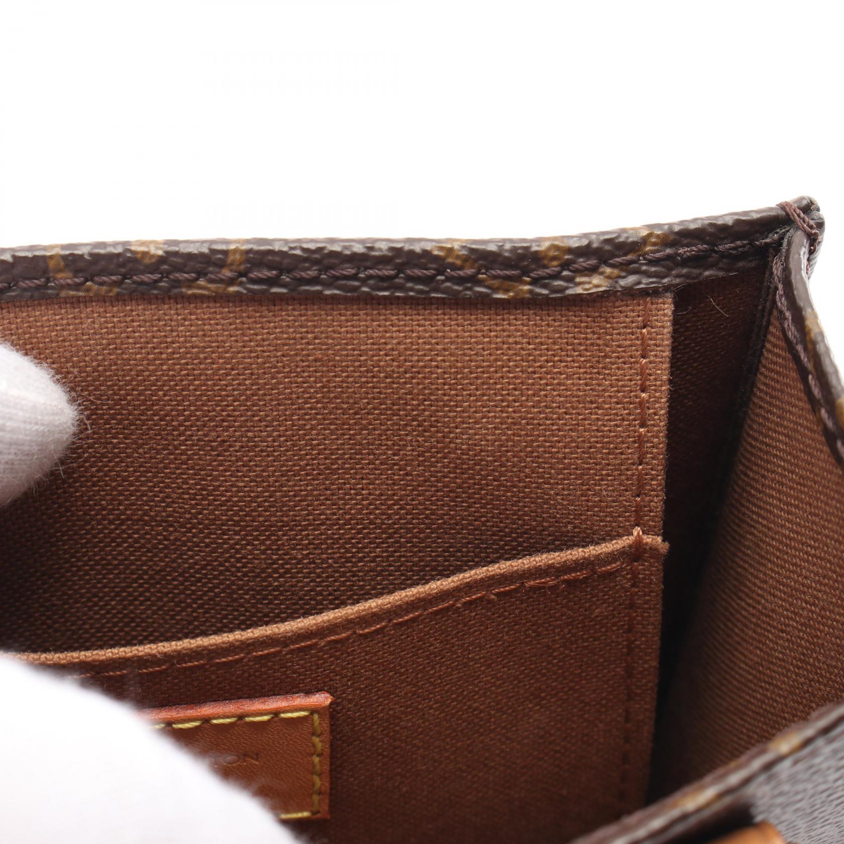 ショルダーバッグ・ポシェット Louis Vuitton Petit Sac Plat Monogram Brown Bag M69442 Louis Vuitton Petit Sac Plat Monogram Brown in Coated Canvas