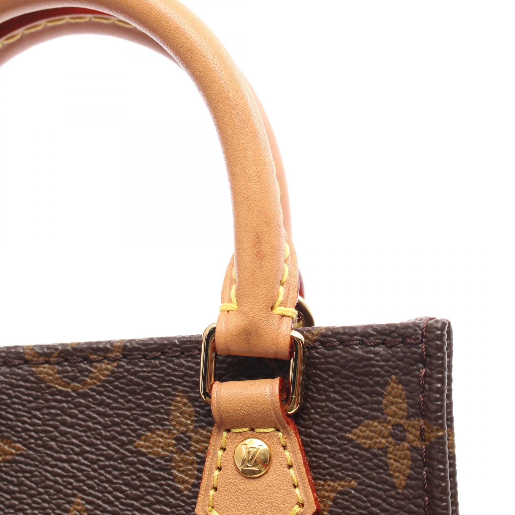 ショルダーバッグ・ポシェット Louis Vuitton Petit Sac Plat Monogram Brown Bag M69442 Louis Vuitton Petit Sac Plat Monogram Brown in Coated Canvas