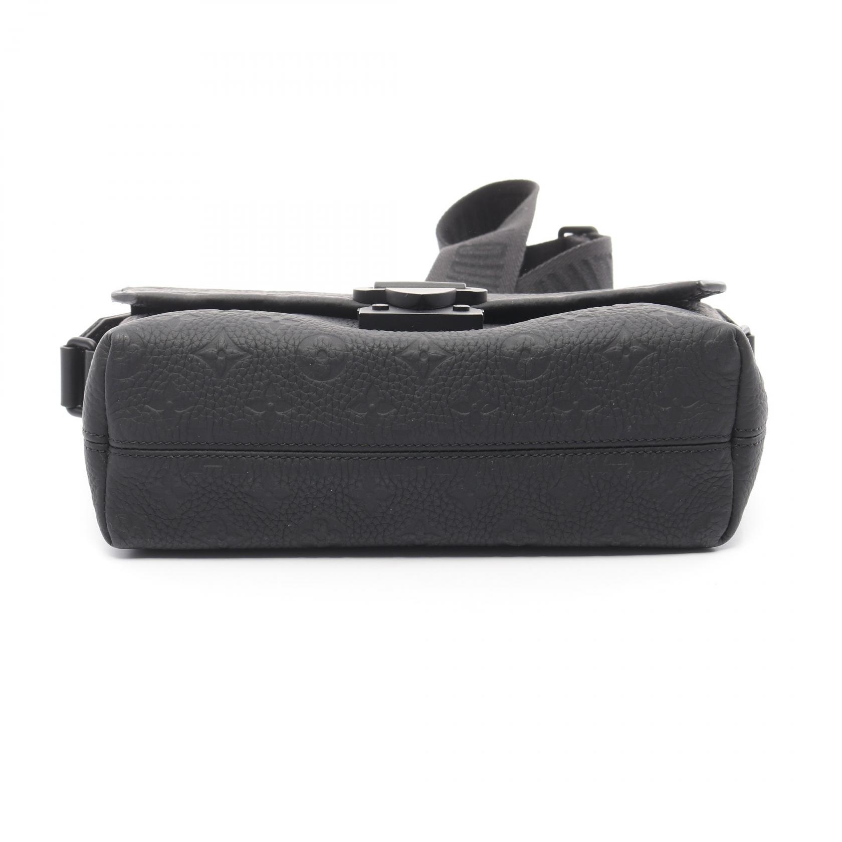 NEW!! LOUIS VUITTON S-Cape メッセンジャーバッグ 黒 レザー S-Cape Messenger Monogram Eclipse - Men - Bags | LOUIS VUITTON ®